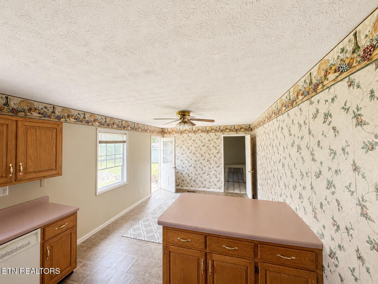 119 Cherokee Circle Madisonville TN 37354