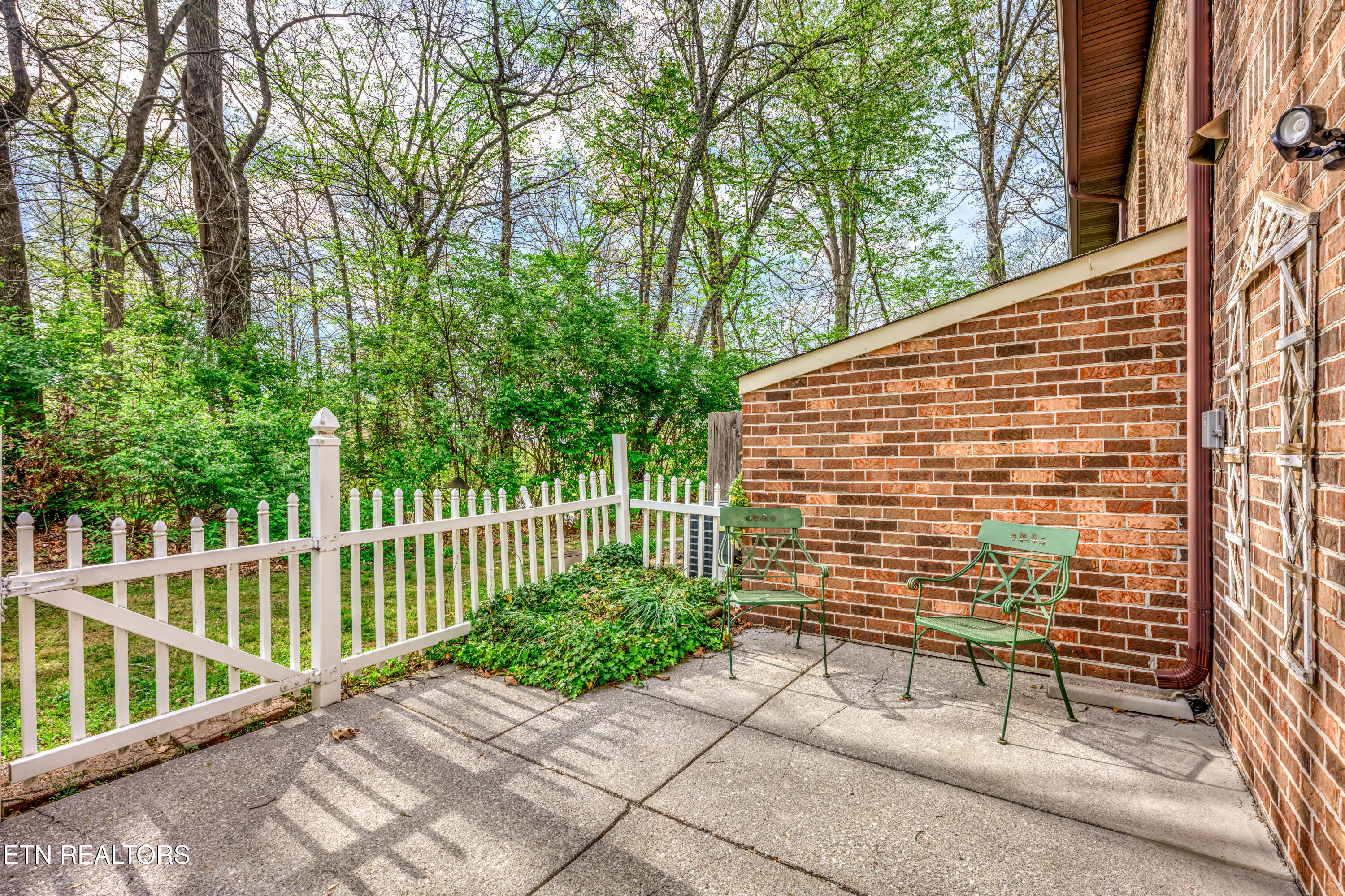1325 Francis Station Drive Knoxville TN 37909