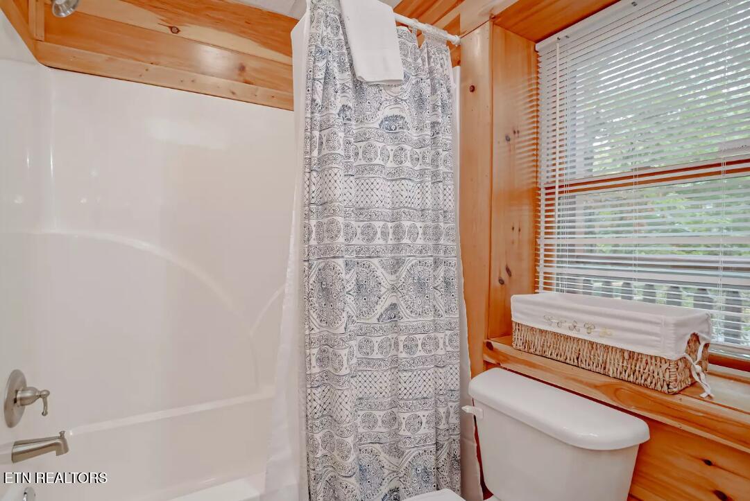 3531 Peggy Lane Pigeon Forge TN 37863