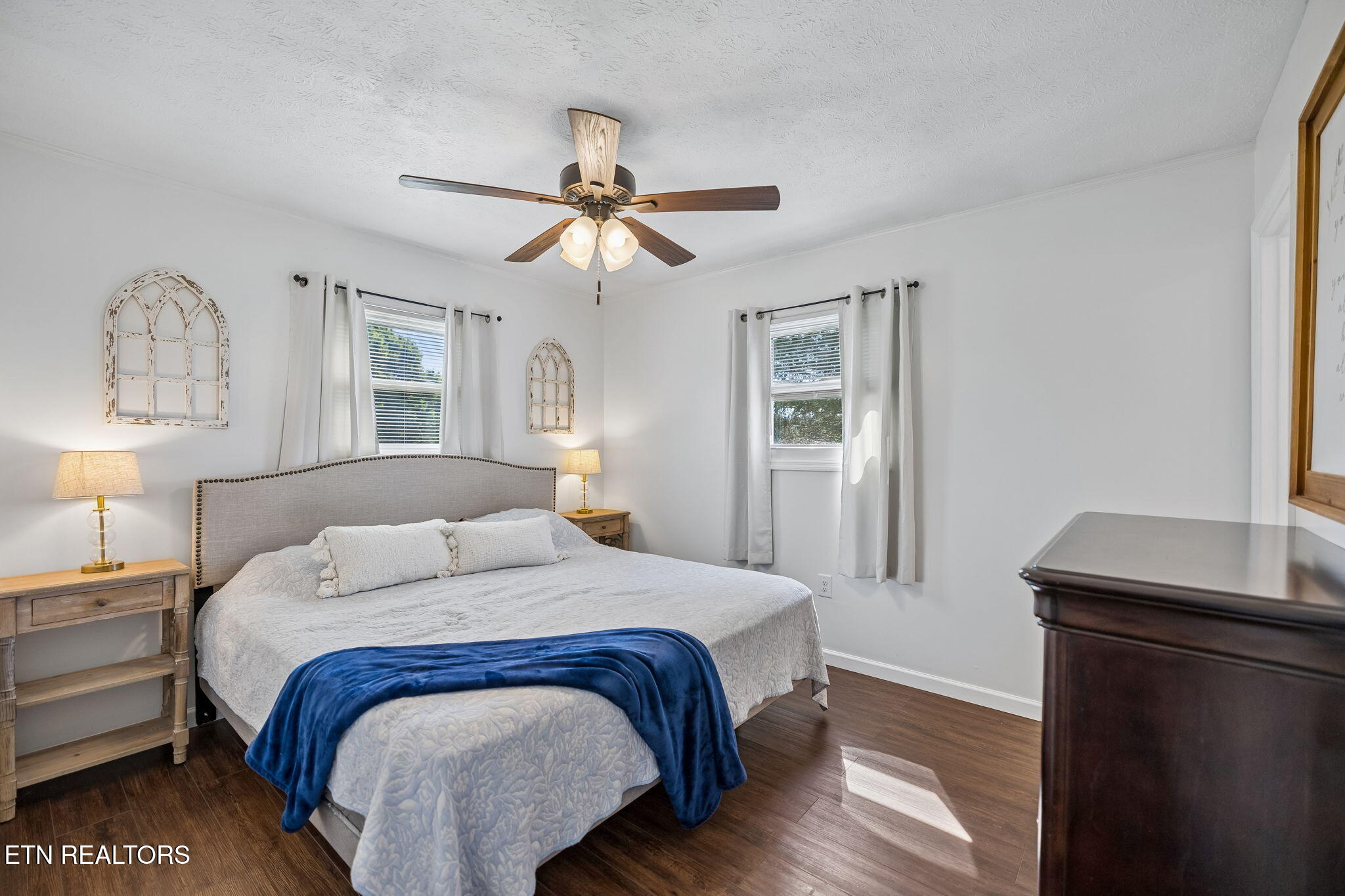 2055 Boyds Creek Highway Sevierville TN 37876