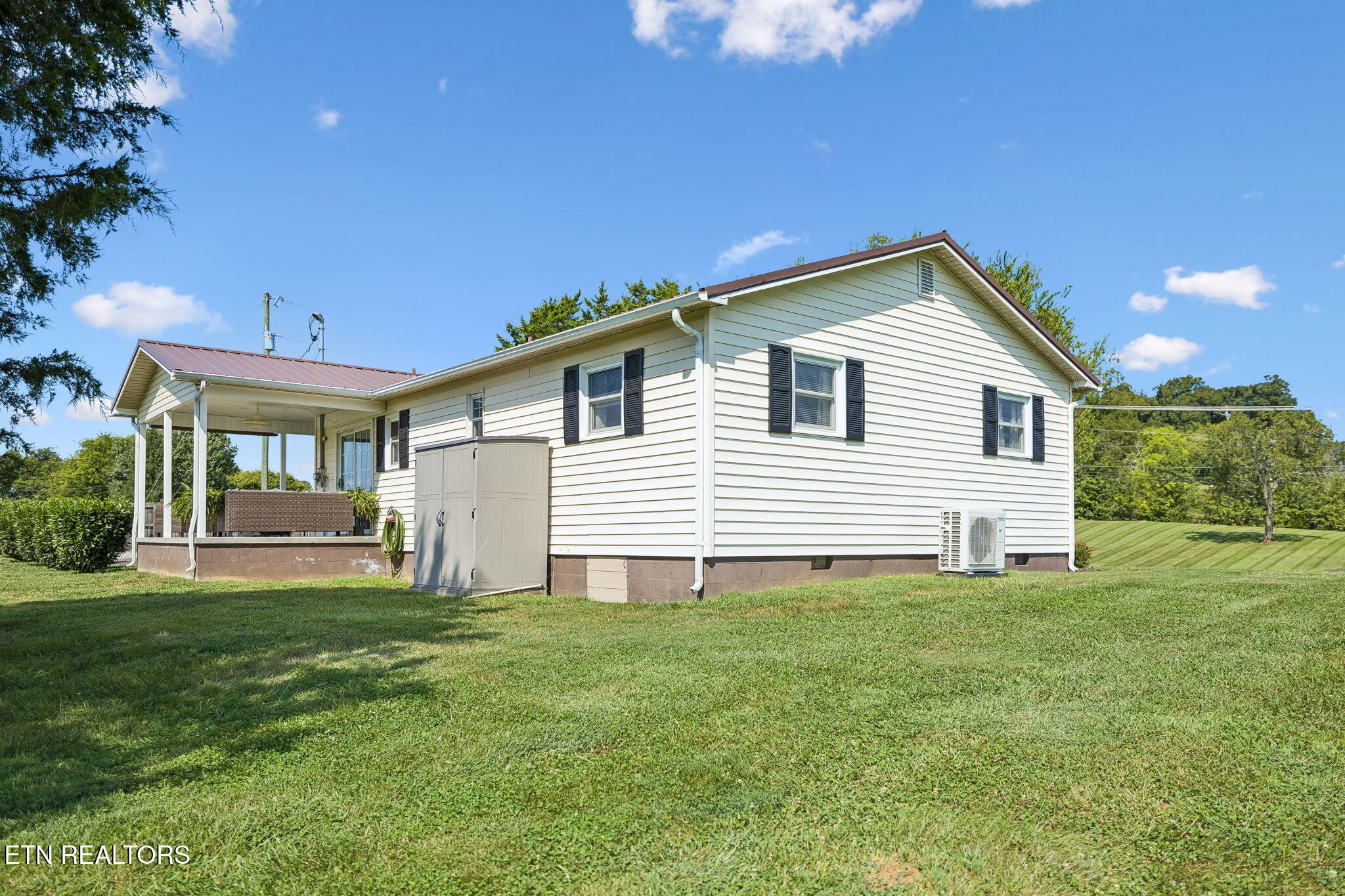 2055 Boyds Creek Highway Sevierville TN 37876