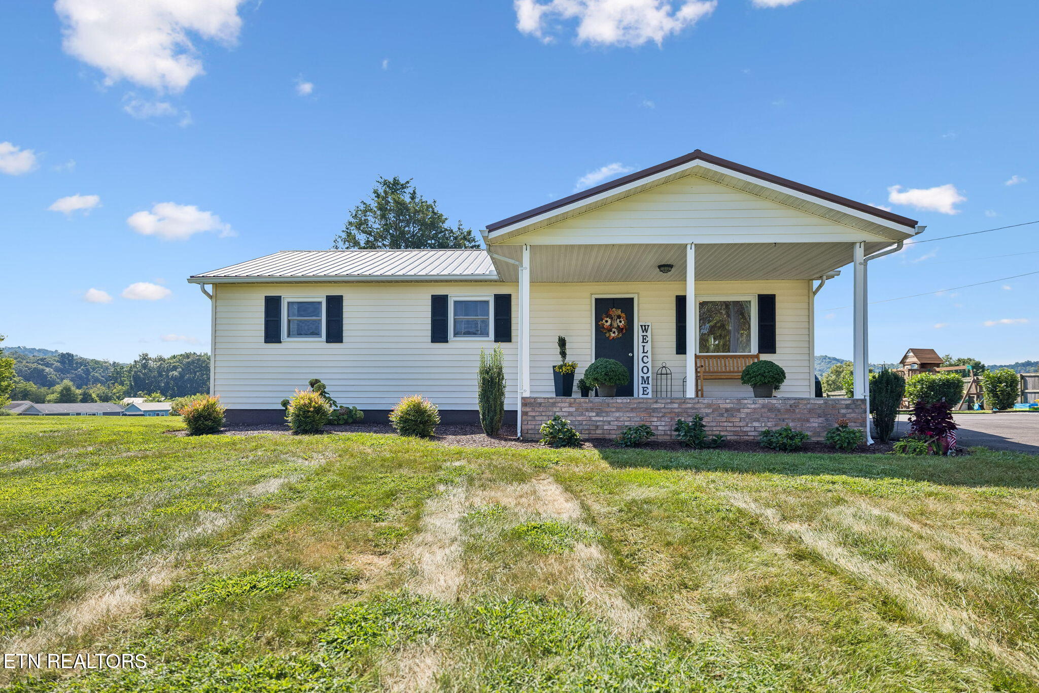 2055 Boyds Creek Highway Sevierville TN 37876