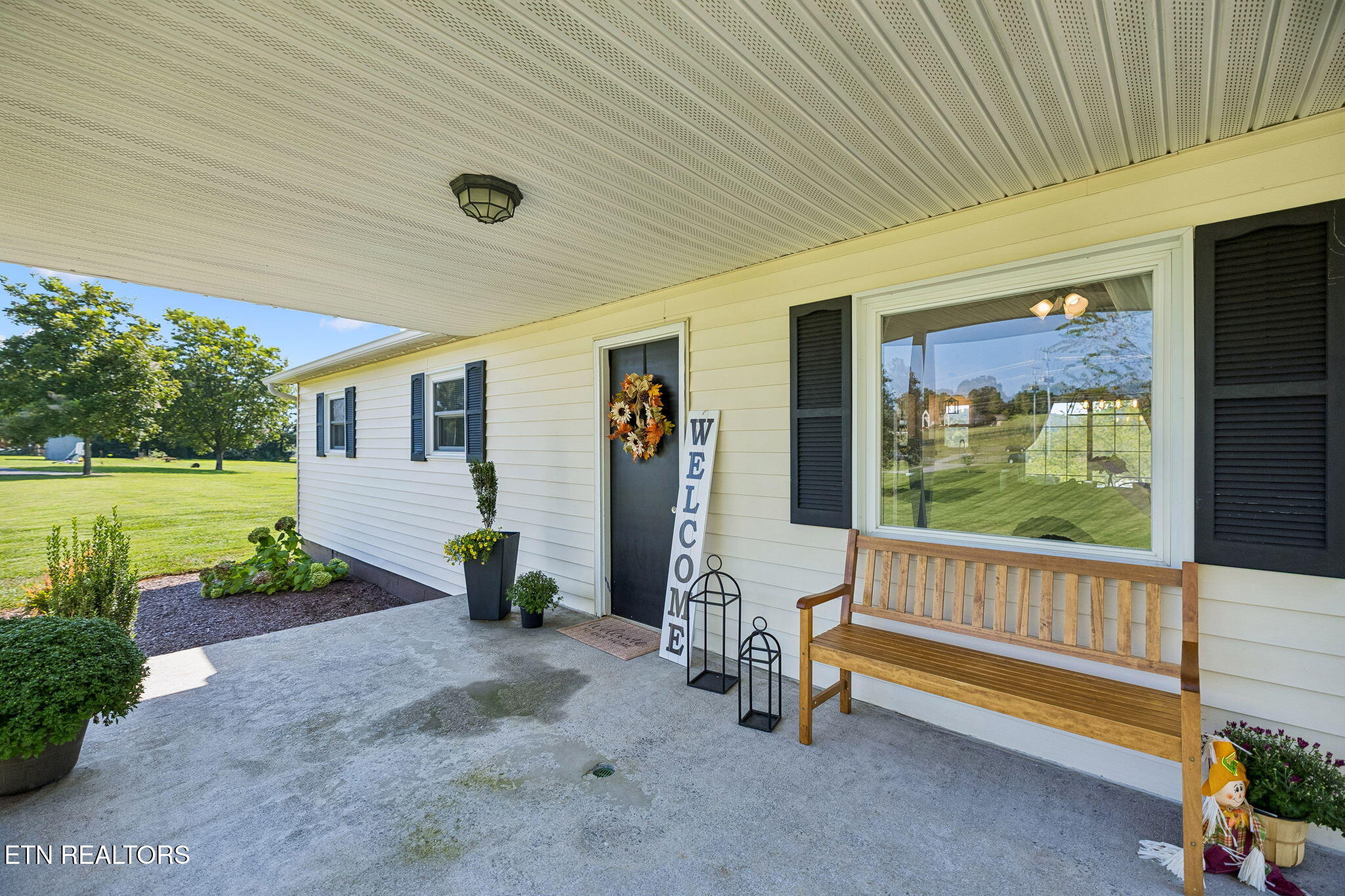 2055 Boyds Creek Highway Sevierville TN 37876