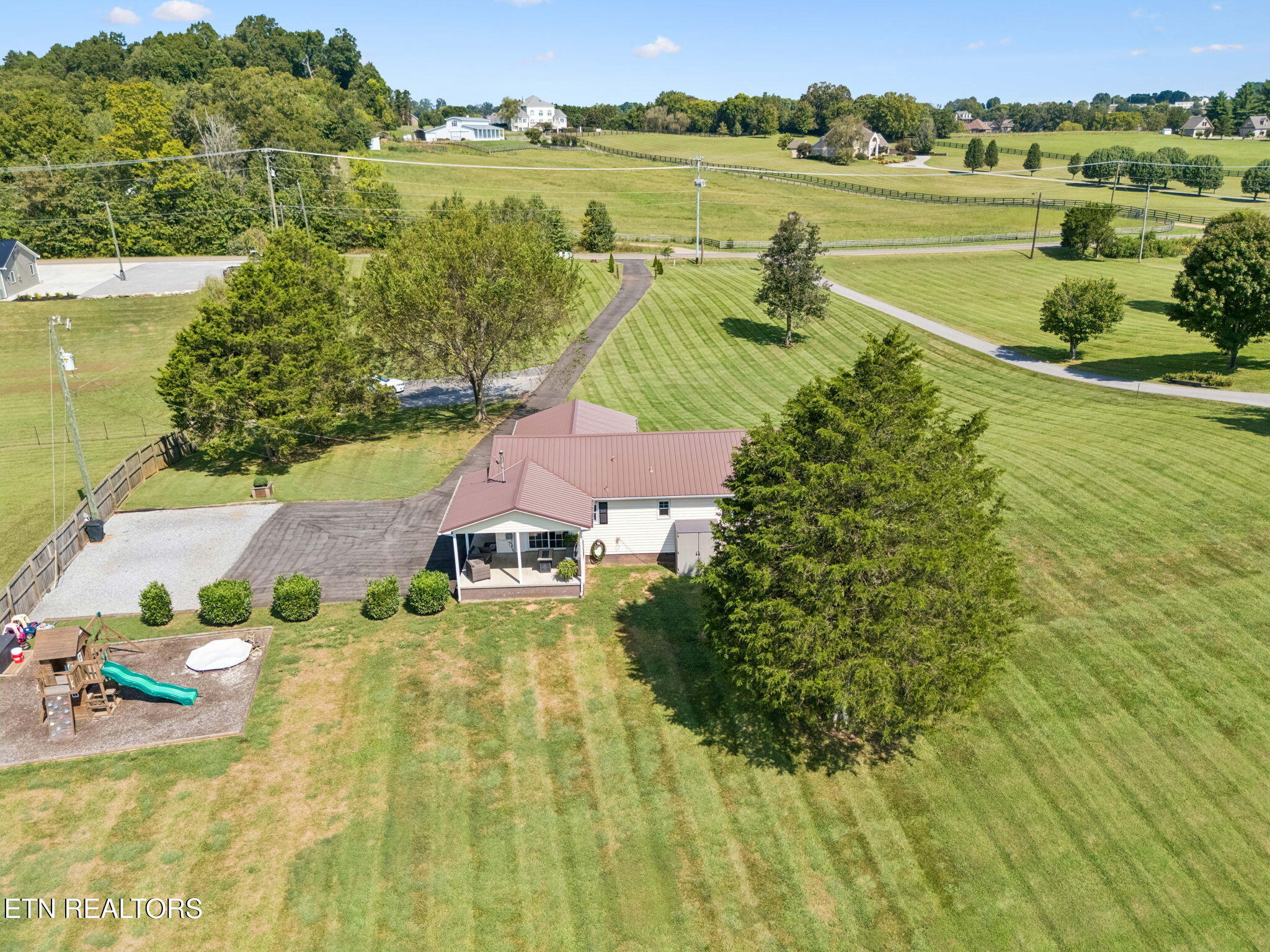 2055 Boyds Creek Highway Sevierville TN 37876