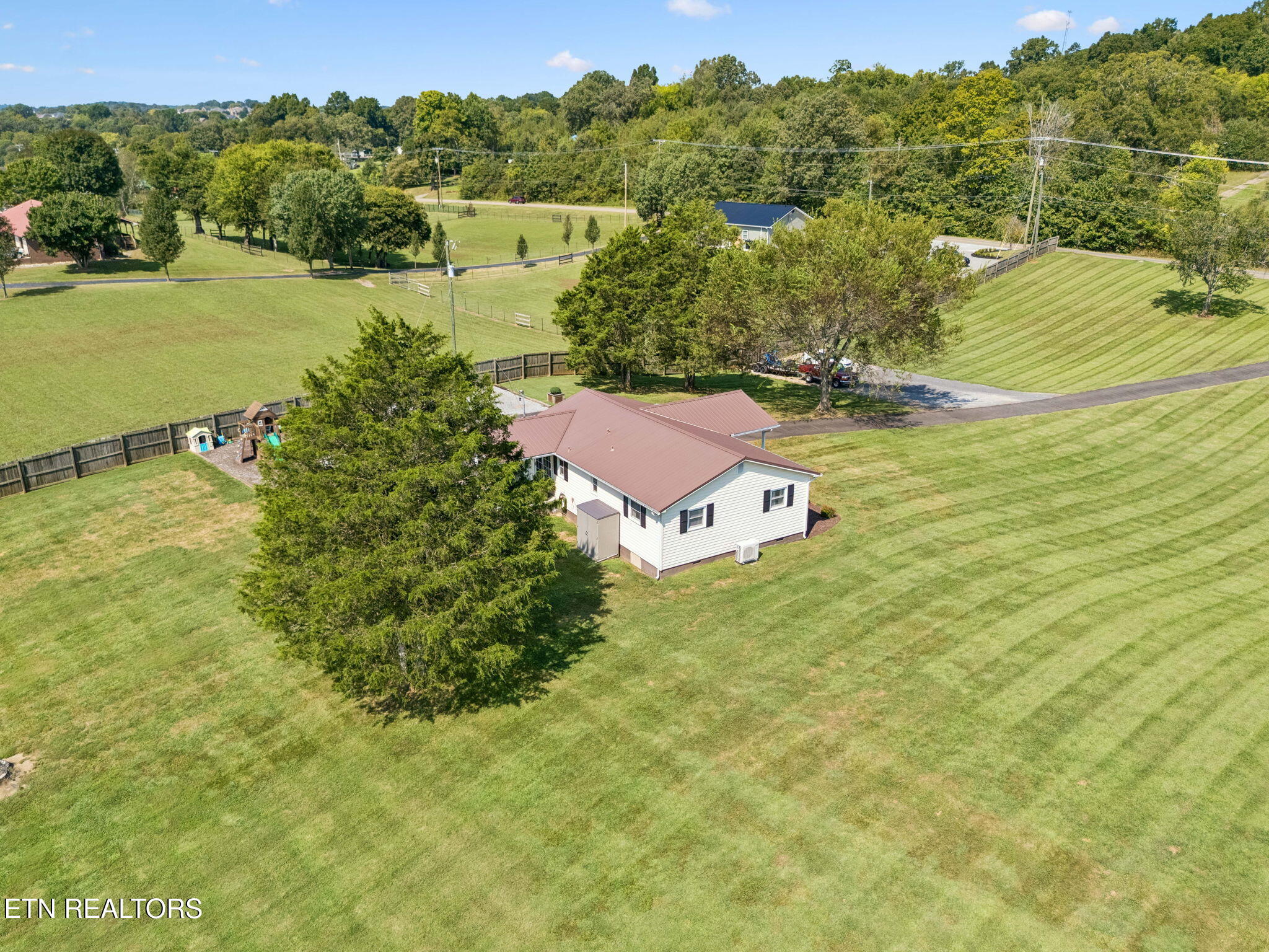 2055 Boyds Creek Highway Sevierville TN 37876