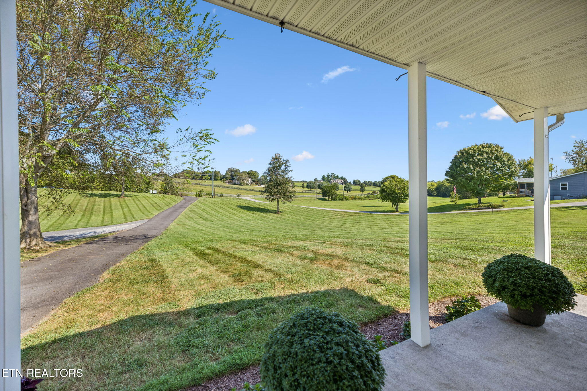 2055 Boyds Creek Highway Sevierville TN 37876