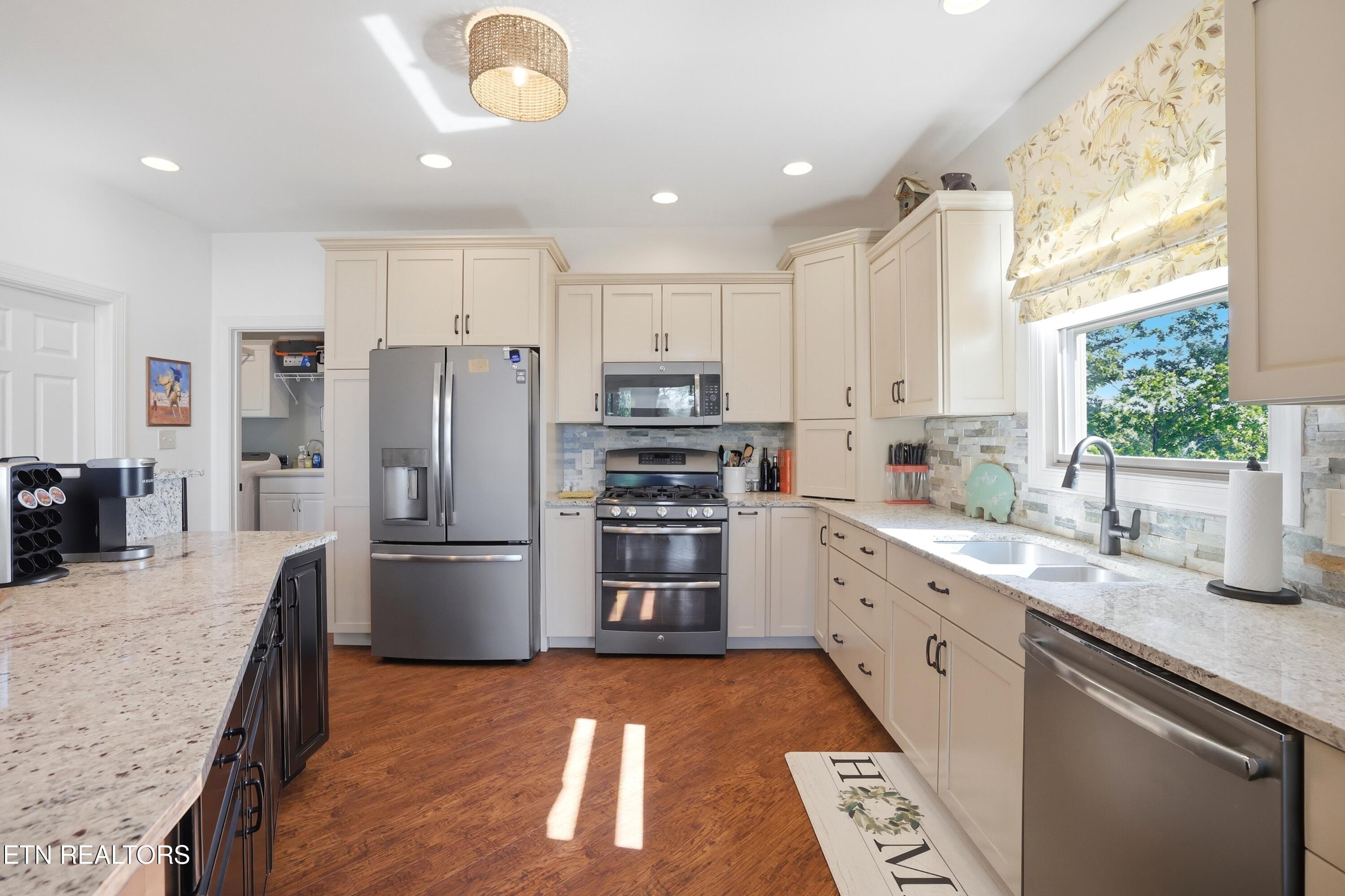 124 Cypress Drive Dandridge TN 37725
