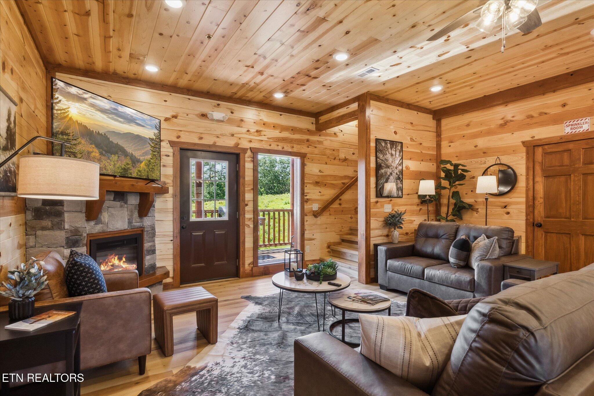 753 Bethlehem Way Sevierville TN 37876