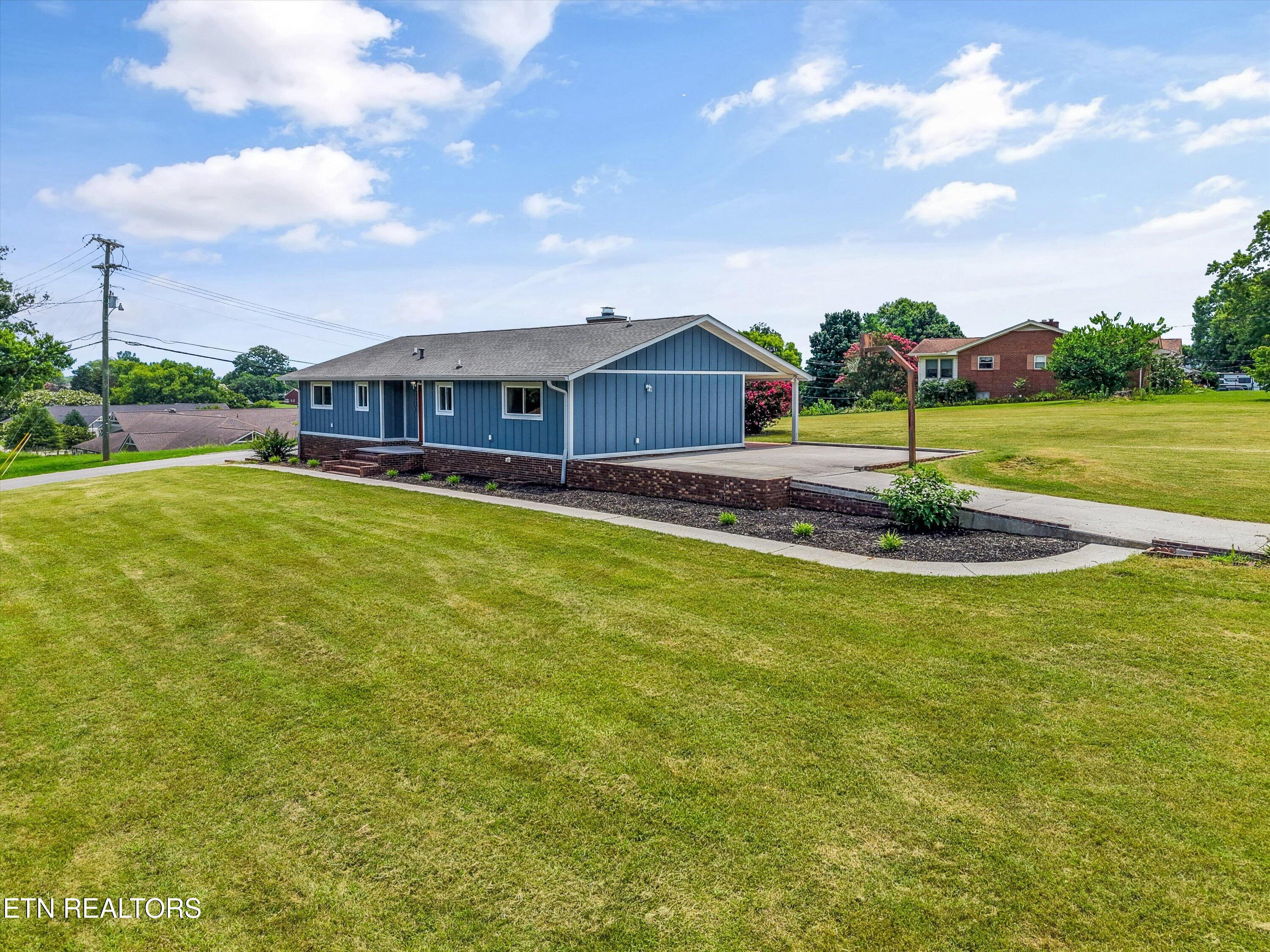 2572 Sevierville Road Maryville TN 37804