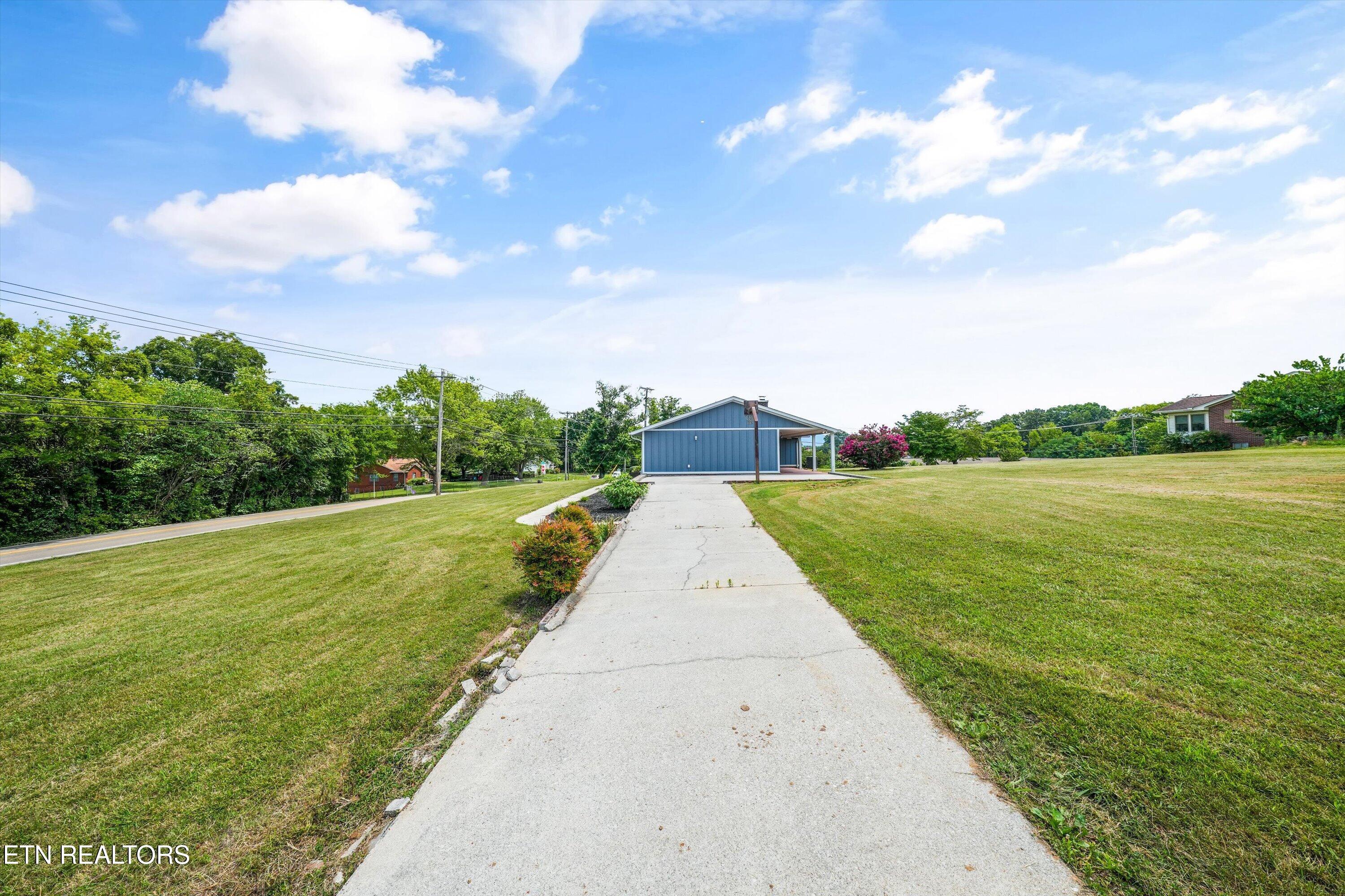 2572 Sevierville Road Maryville TN 37804