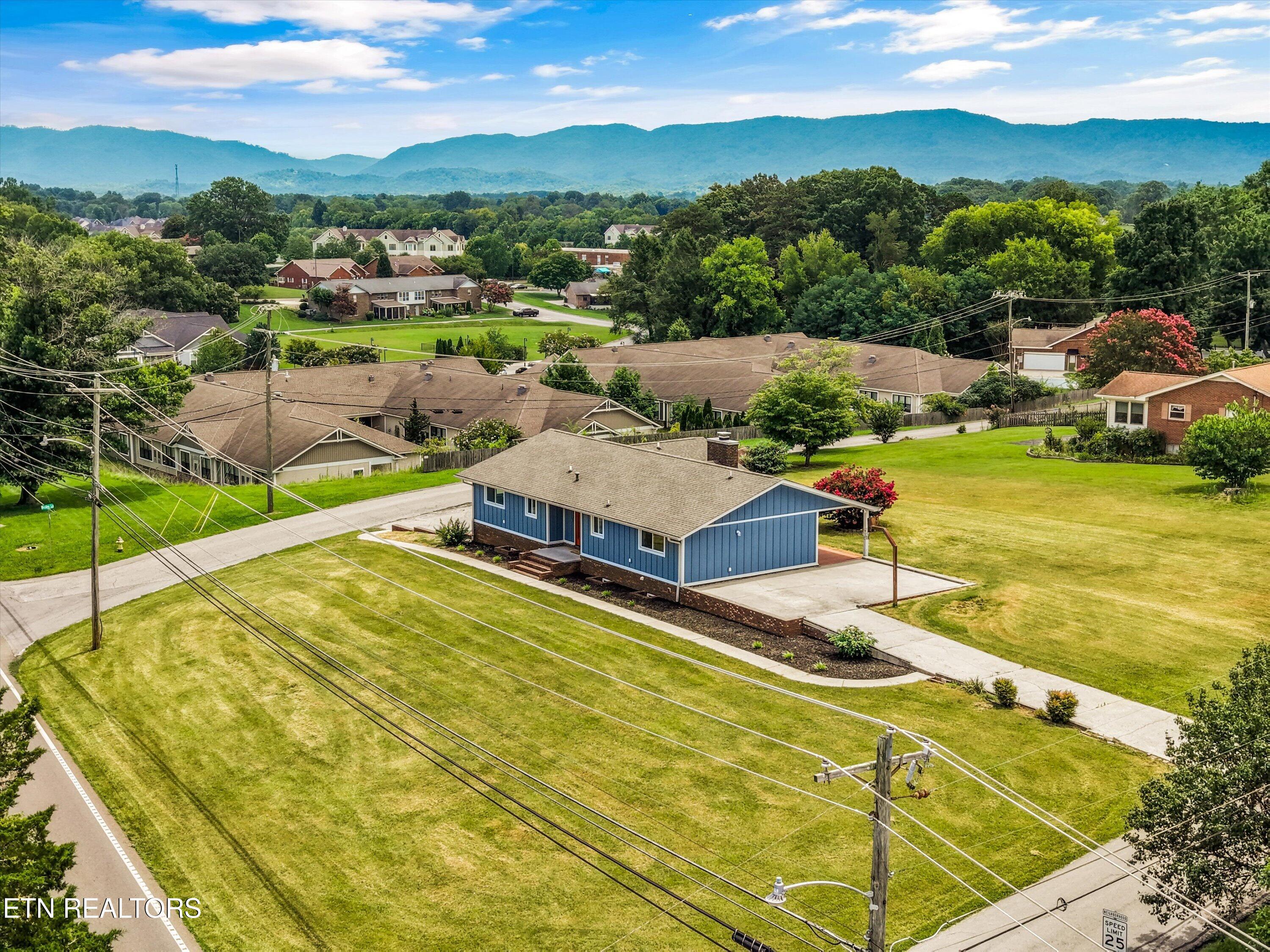 2572 Sevierville Road Maryville TN 37804
