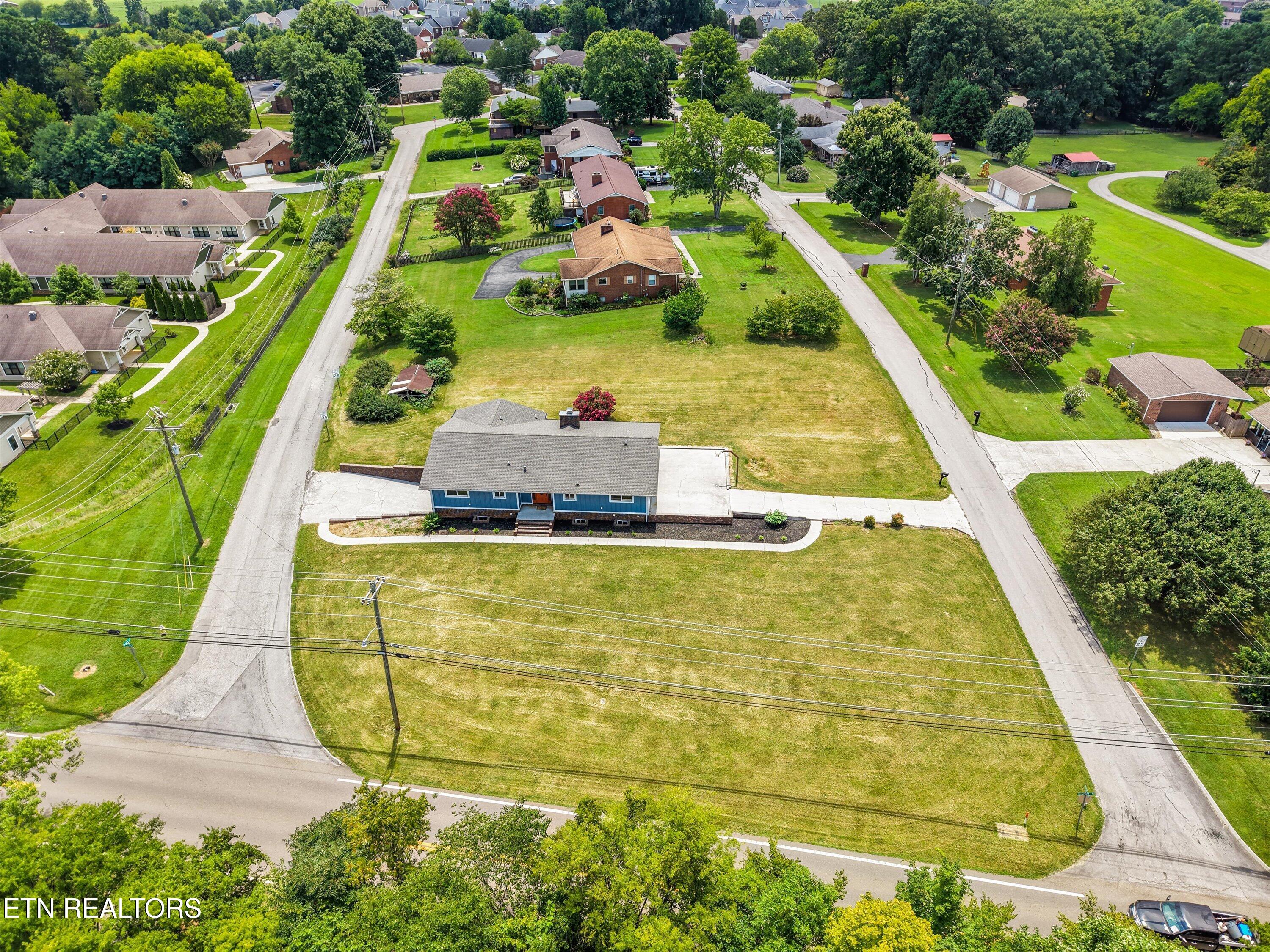 2572 Sevierville Road Maryville TN 37804