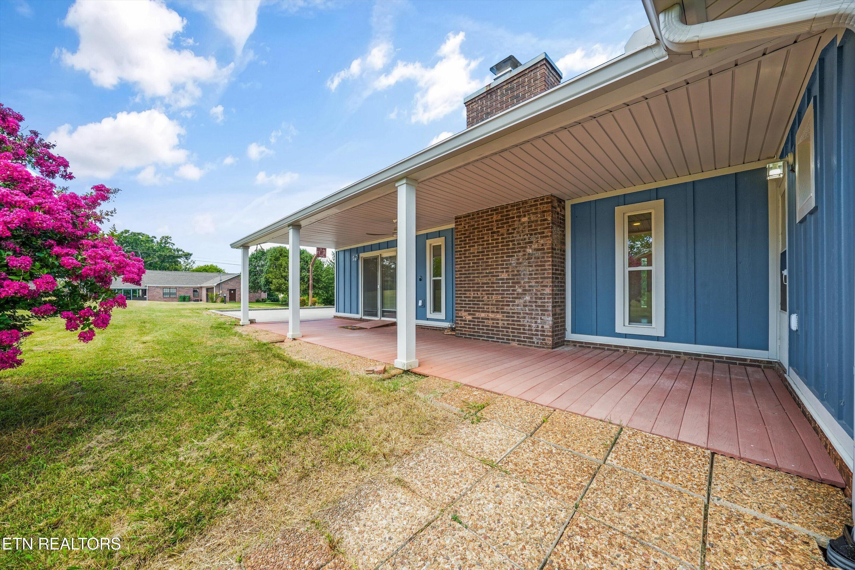 2572 Sevierville Road Maryville TN 37804