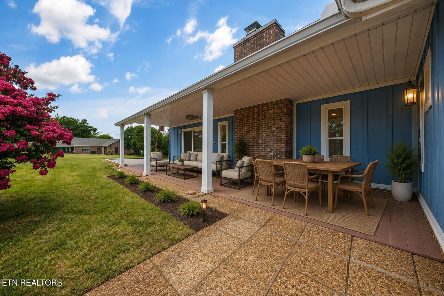 2572 Sevierville Road Maryville TN 37804
