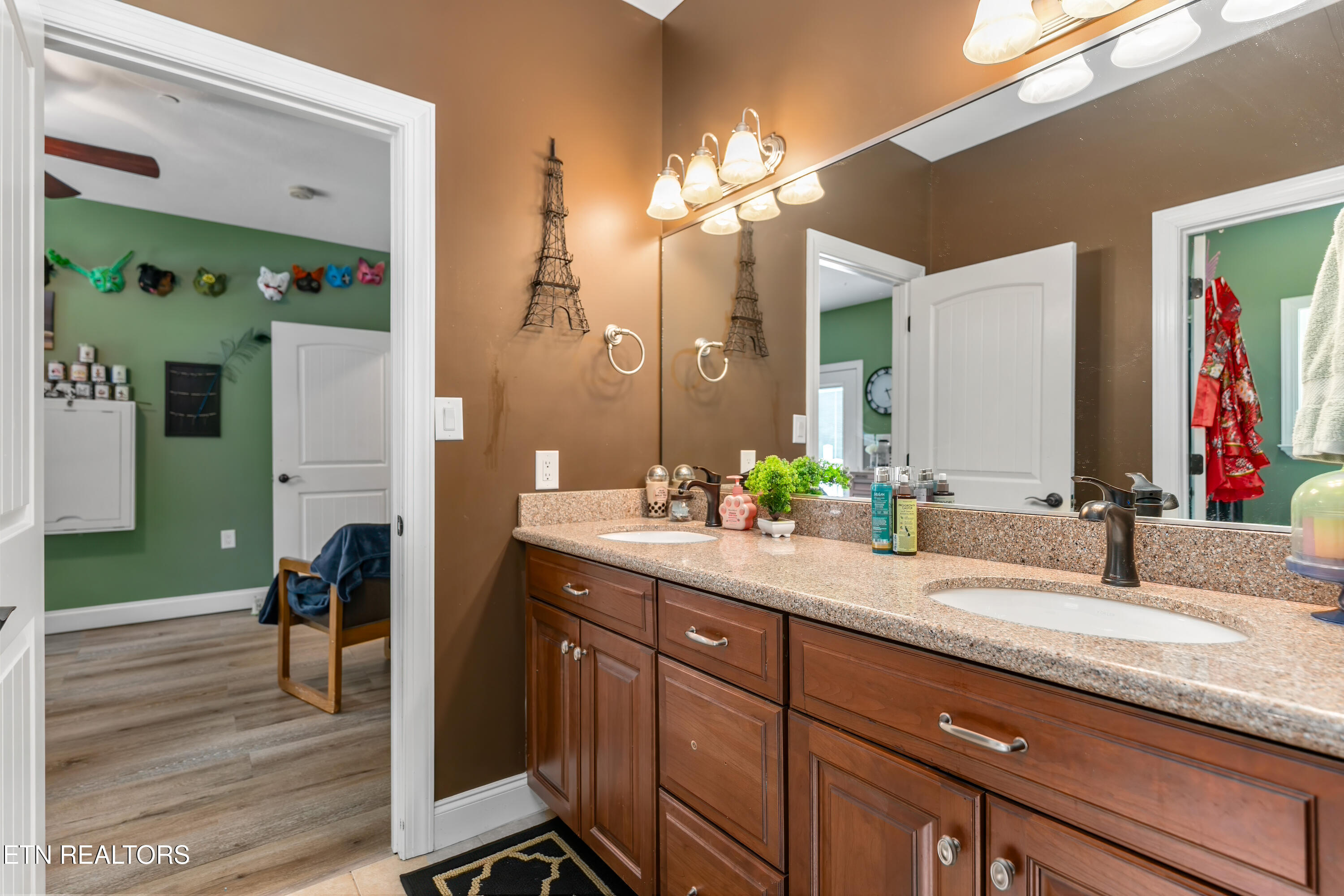 6828 Sunnyview Drive Knoxville TN 37914