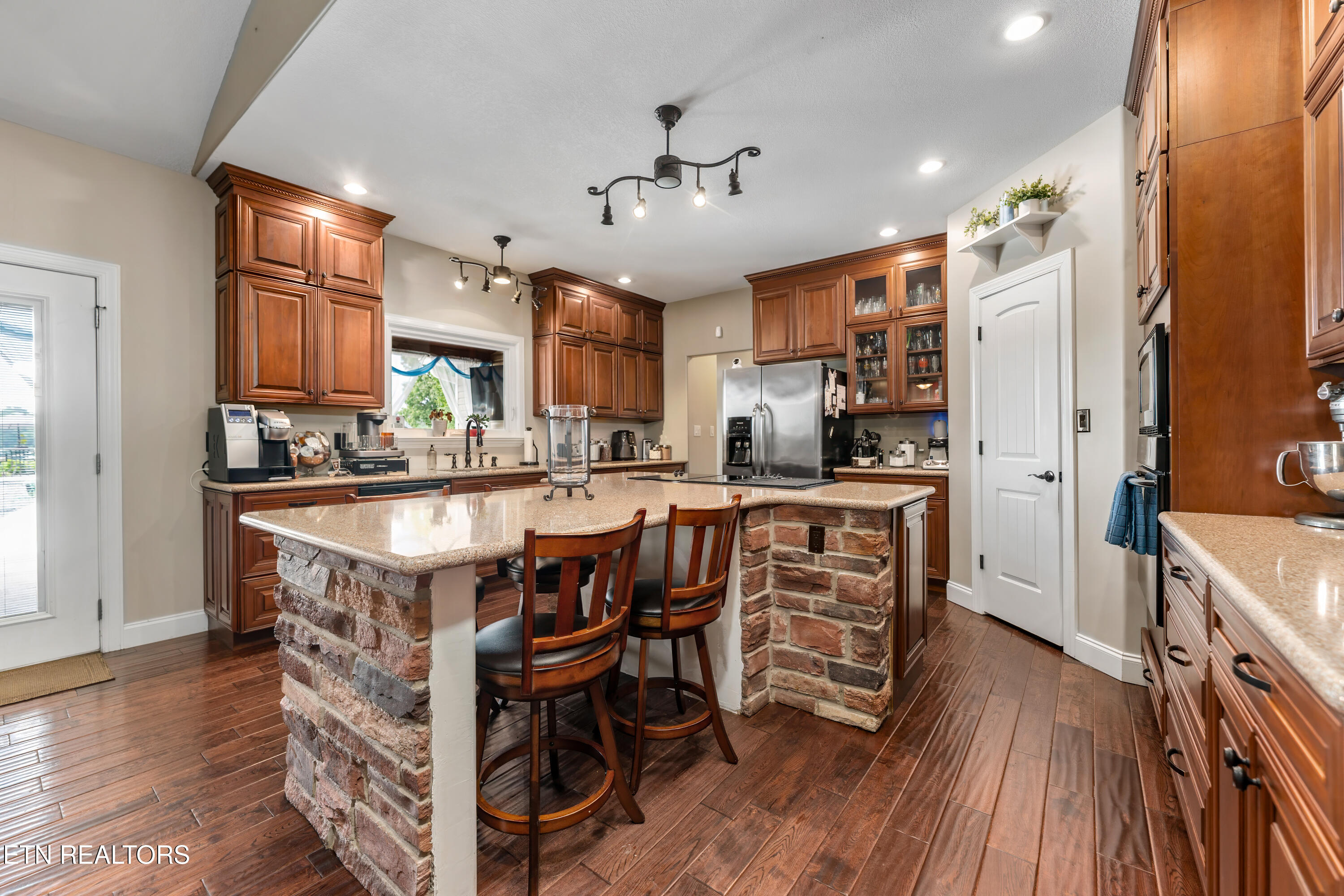 6828 Sunnyview Drive Knoxville TN 37914