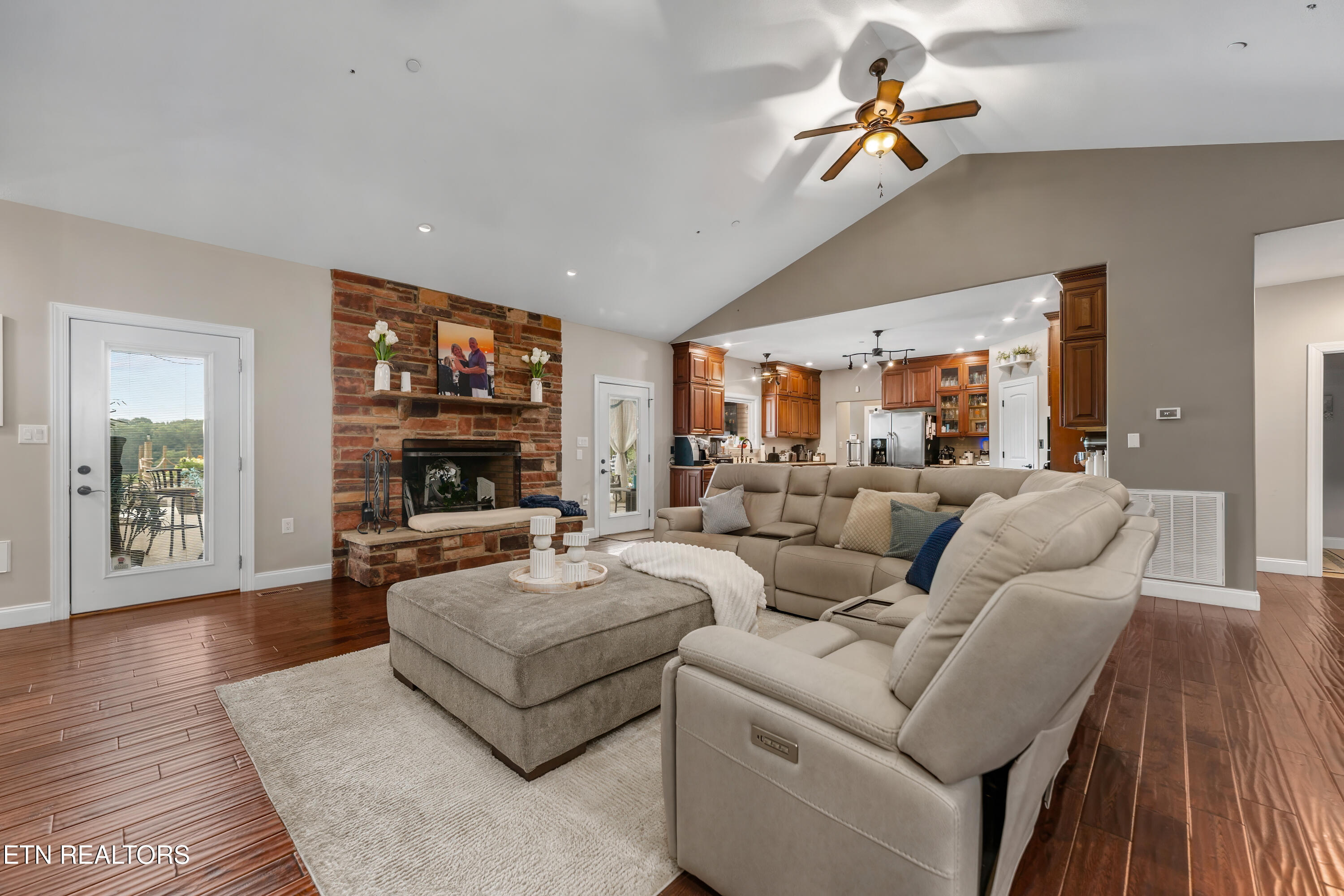 6828 Sunnyview Drive Knoxville TN 37914