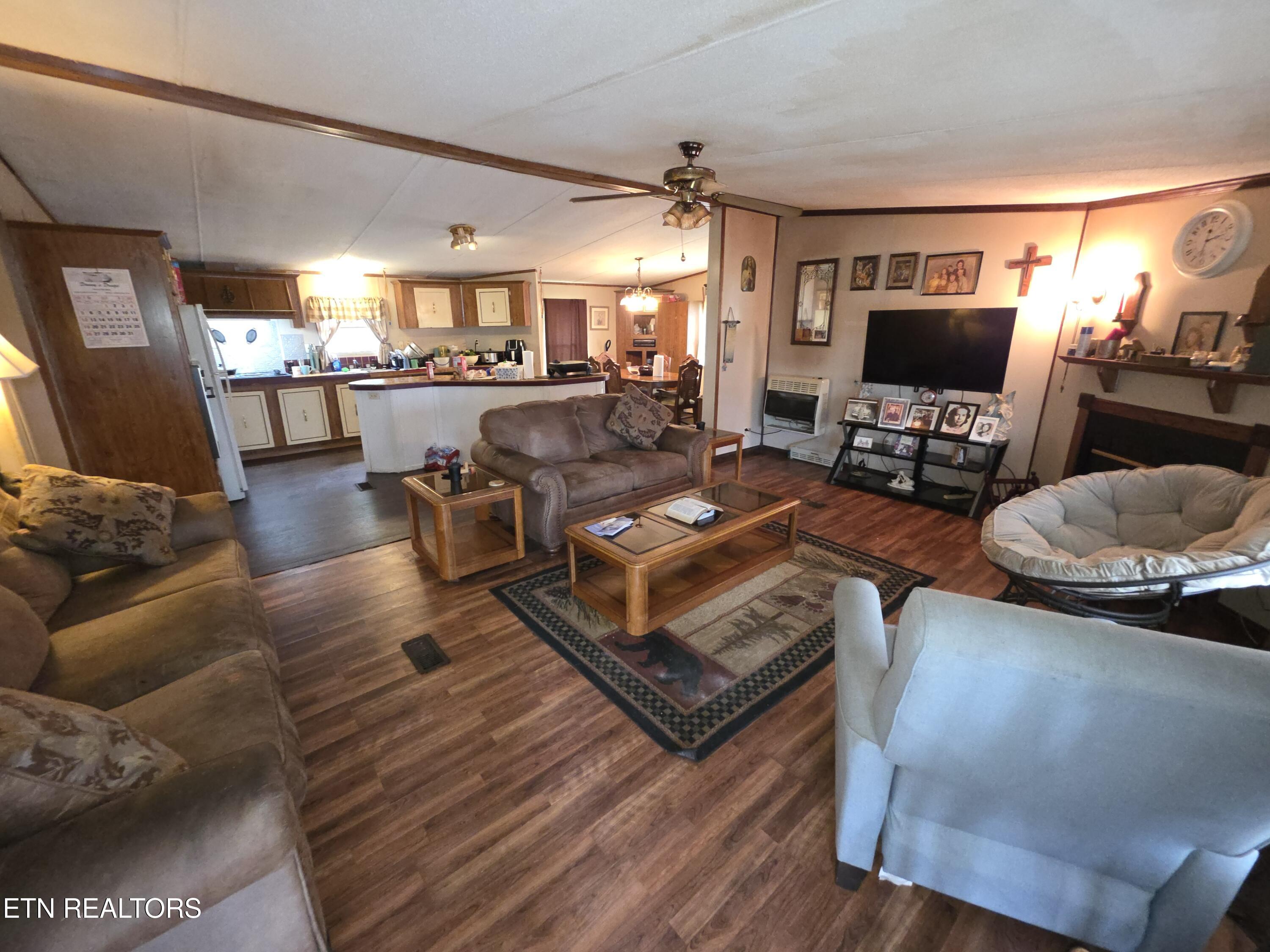 1195 Buffalo Road Oneida TN 37841