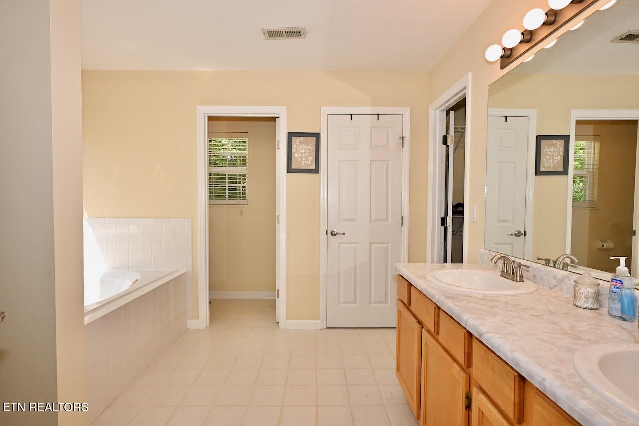 1613 Scenic Valley Lane Knoxville TN 37922