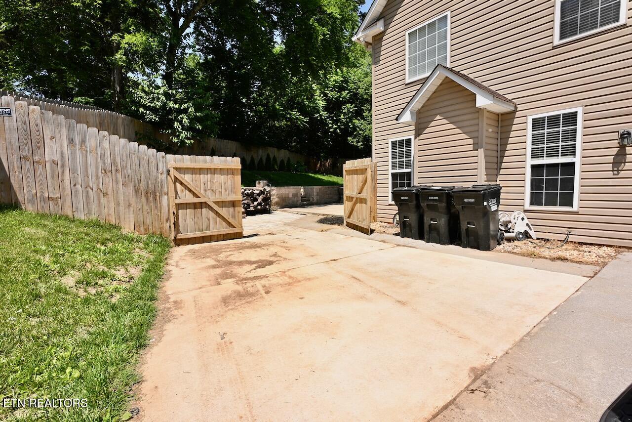 1613 Scenic Valley Lane Knoxville TN 37922