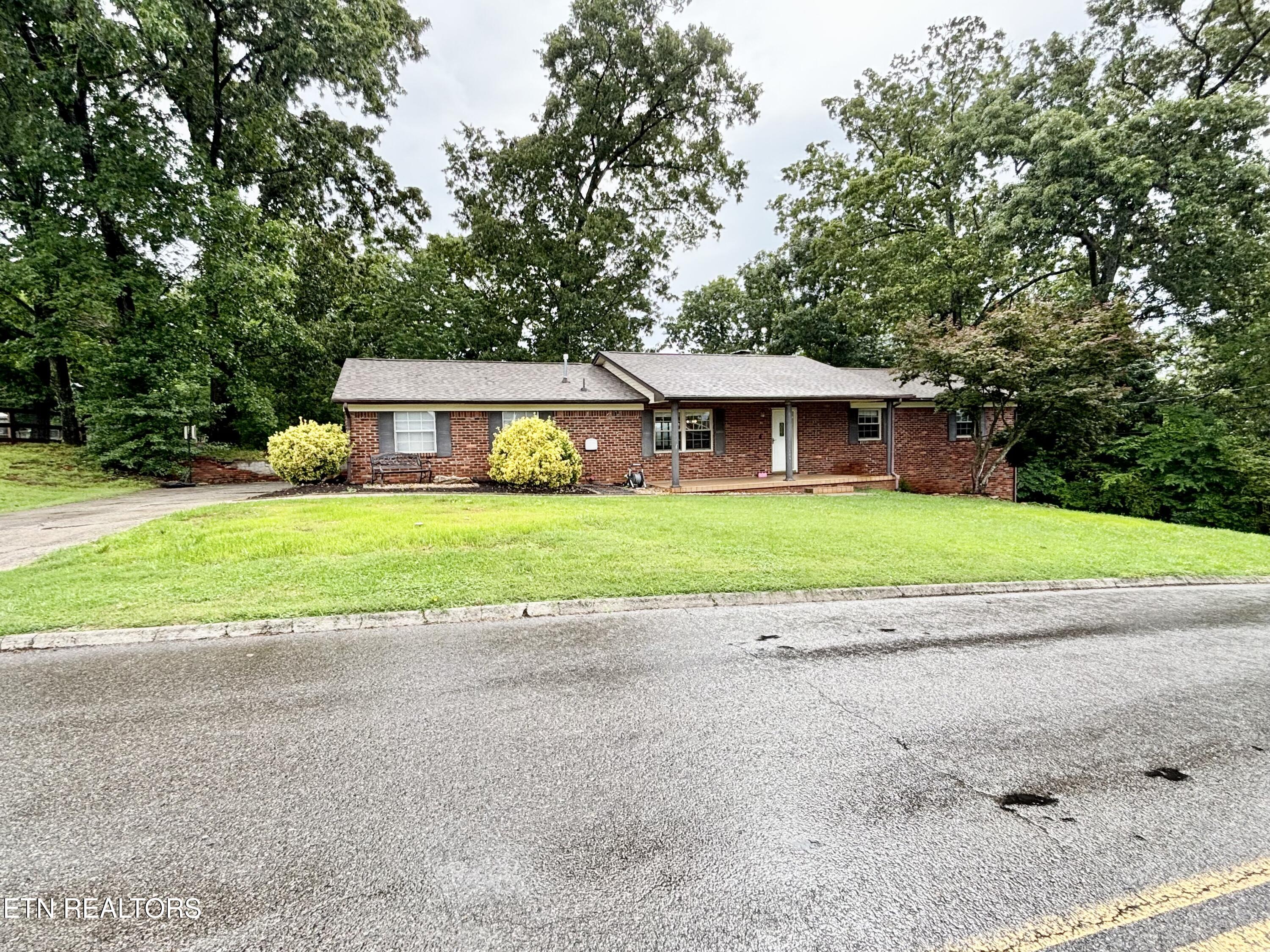7512 Temple Acres Drive Knoxville TN 37938