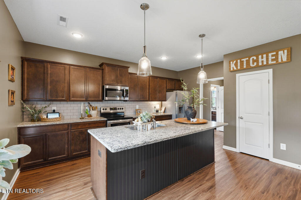 7809 Beeler Farms Lane Knoxville TN 37918