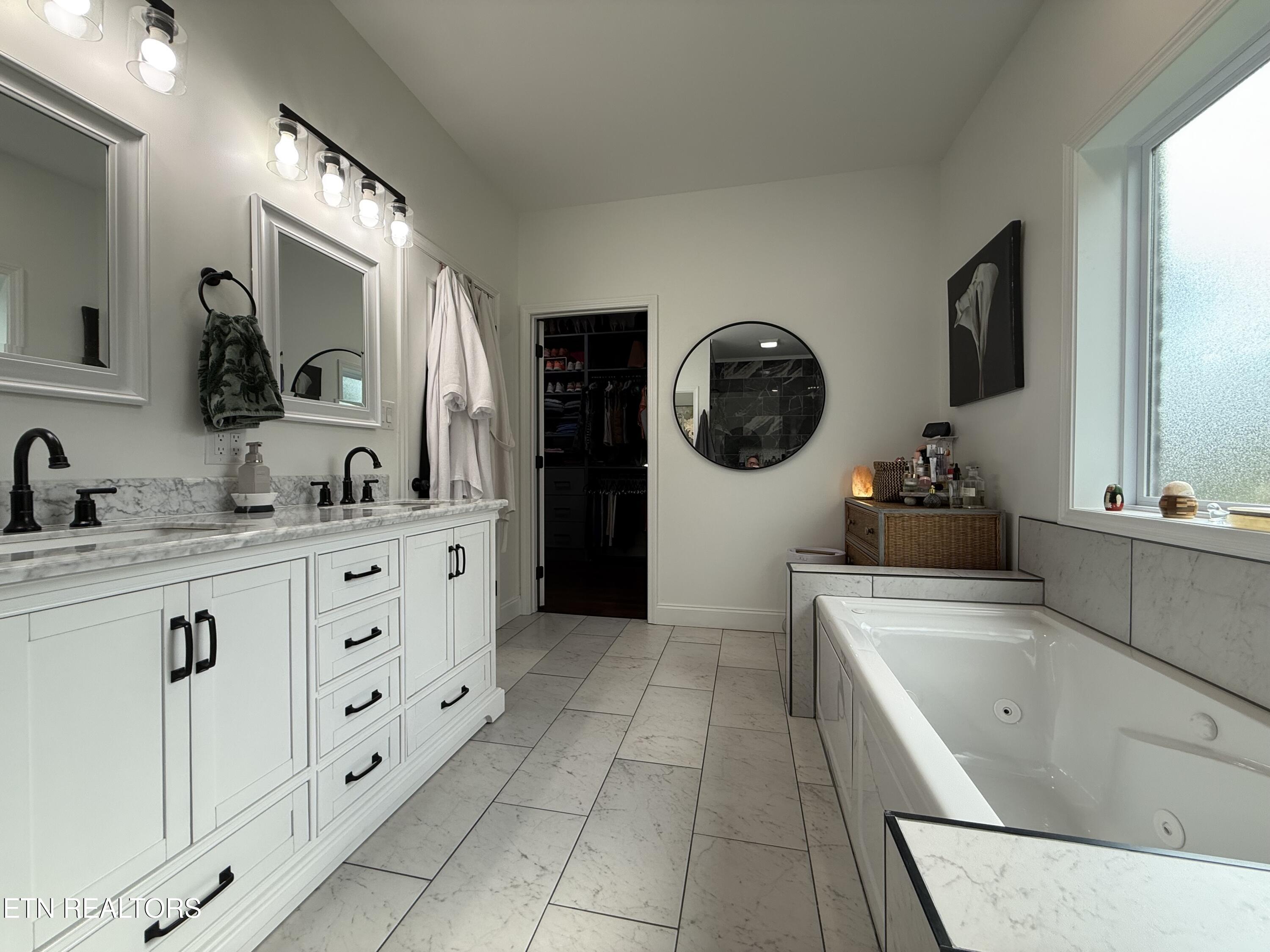 454 Lake Vista Drive Baneberry TN 37890