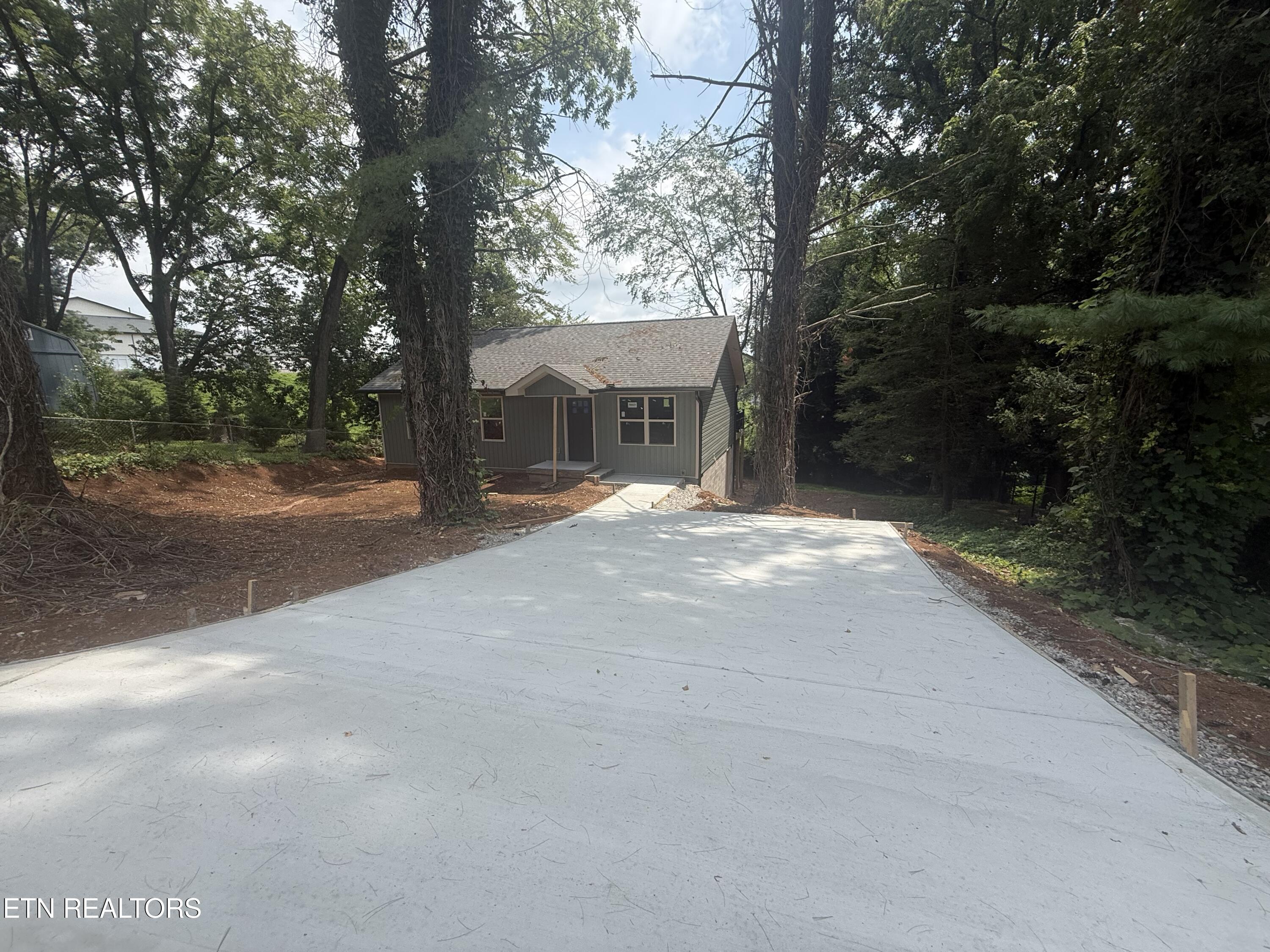 119 E Wadsworth Circle Oak Ridge TN 37830
