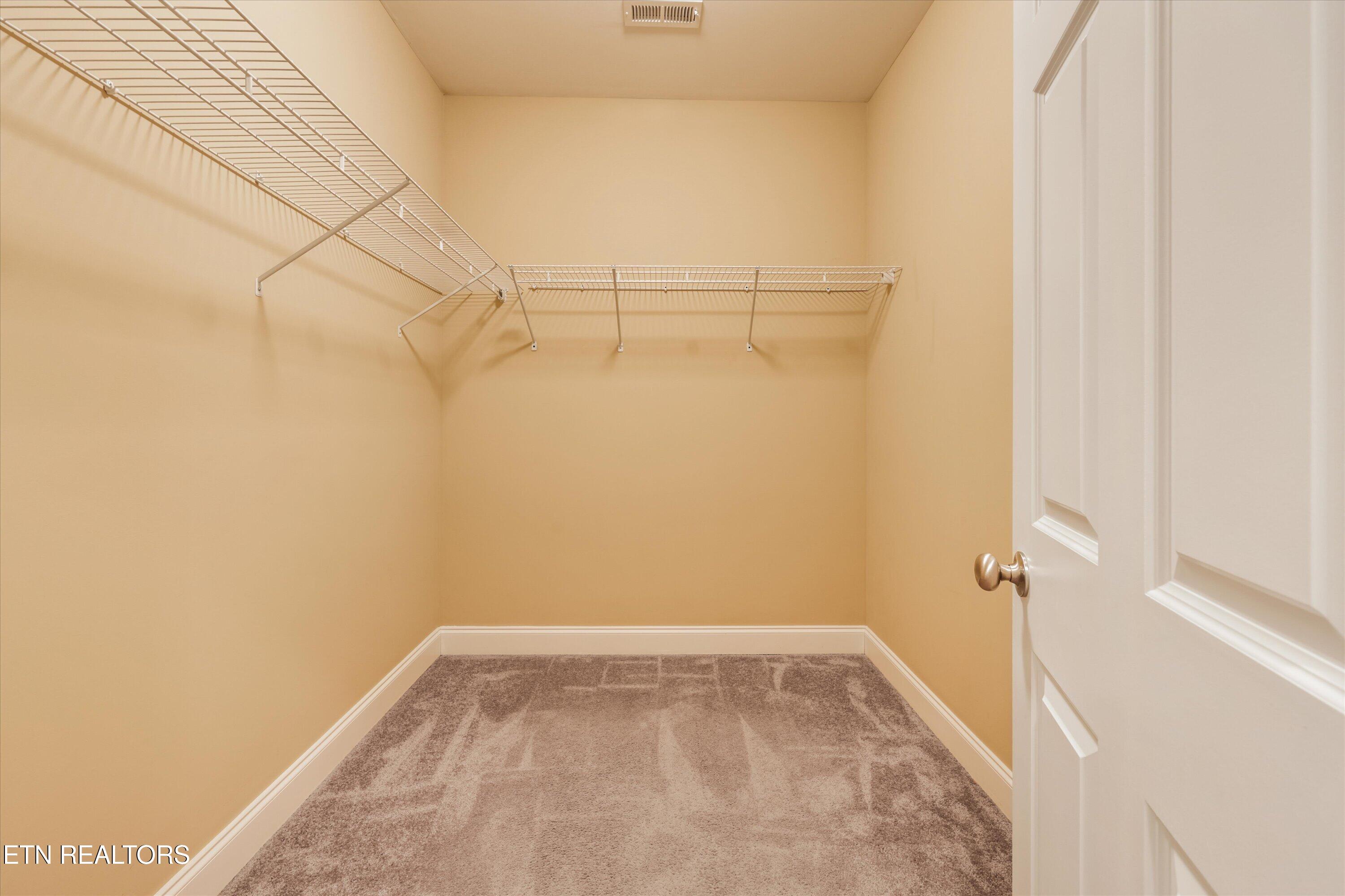 547 Jacksonian Way Lenoir City TN 37772