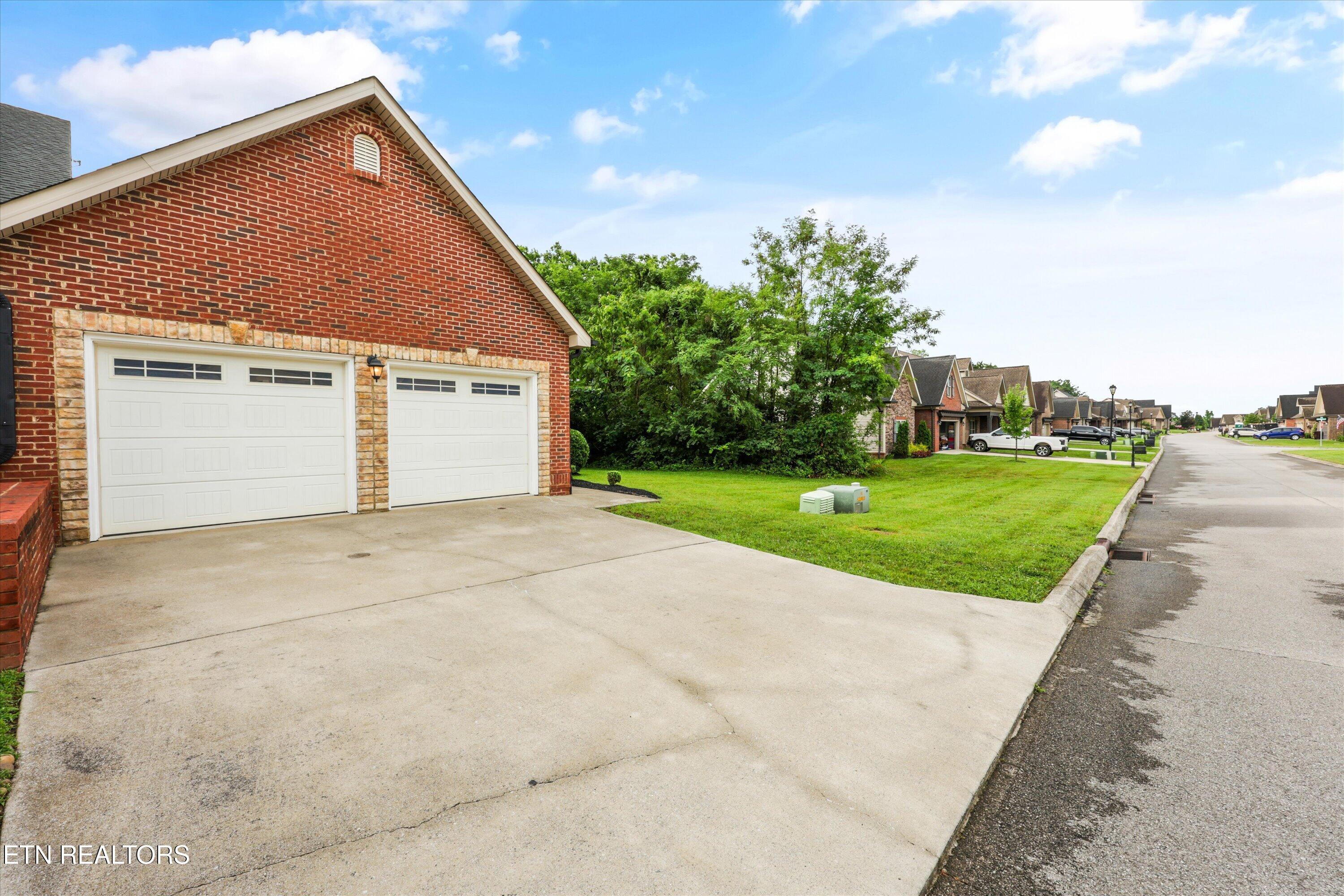 547 Jacksonian Way Lenoir City TN 37772