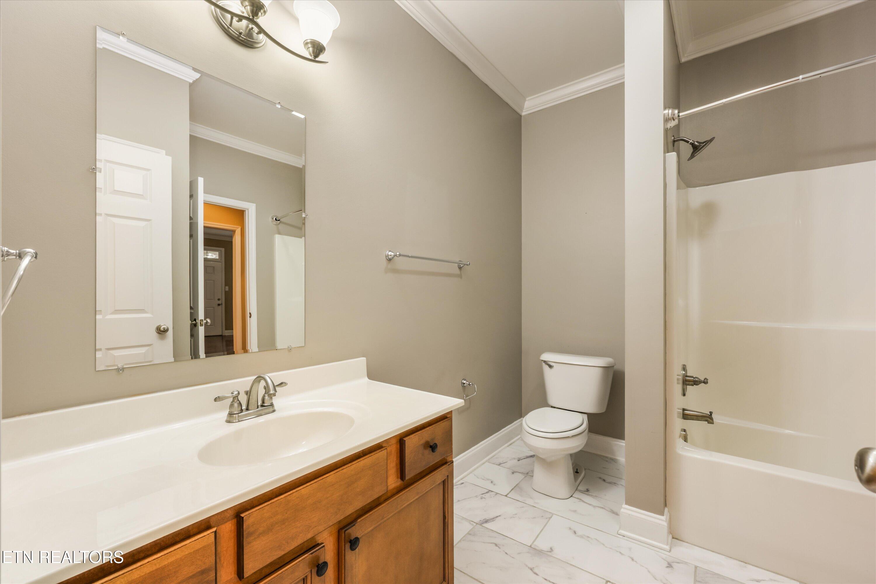 547 Jacksonian Way Lenoir City TN 37772