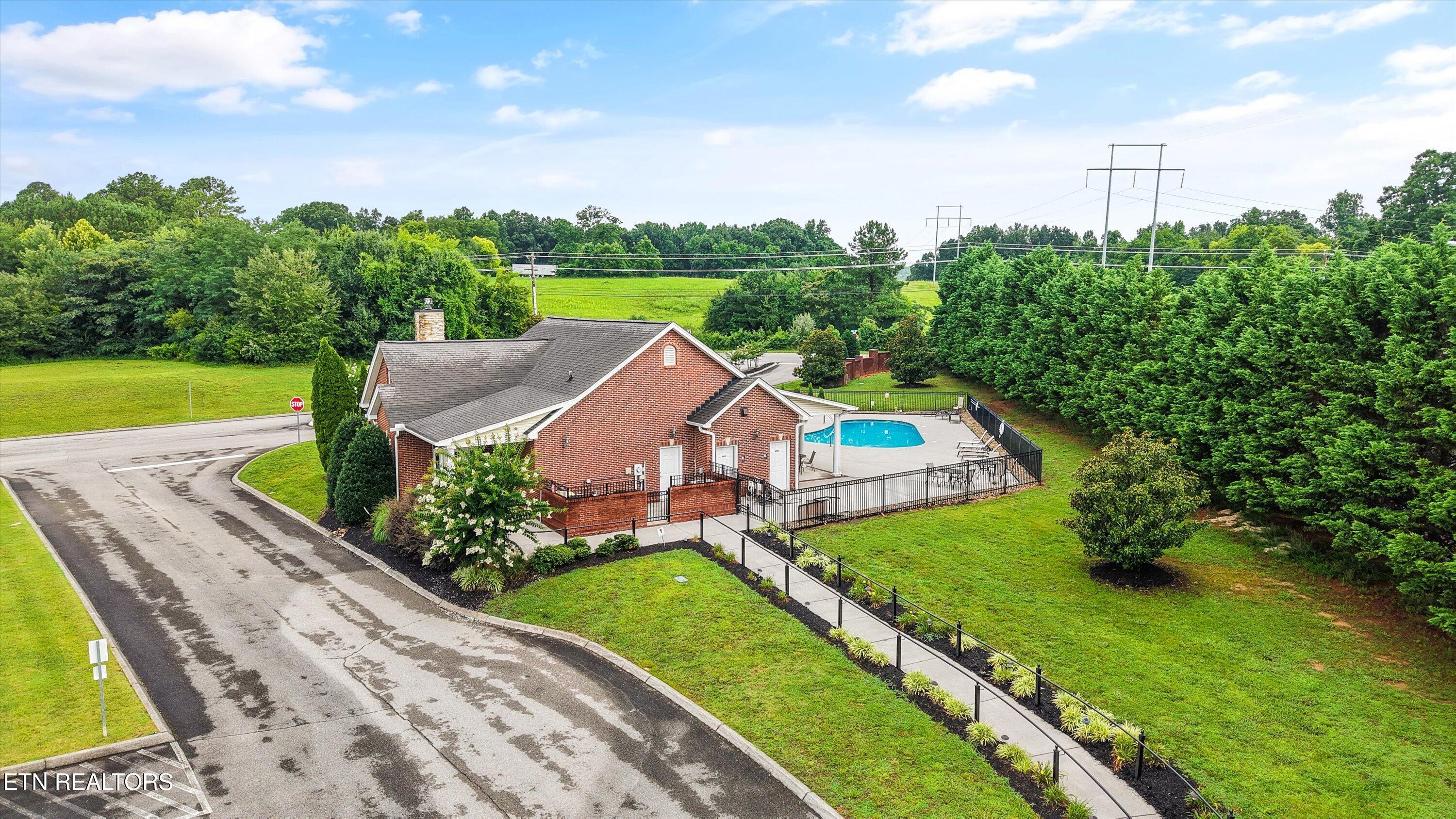 547 Jacksonian Way Lenoir City TN 37772