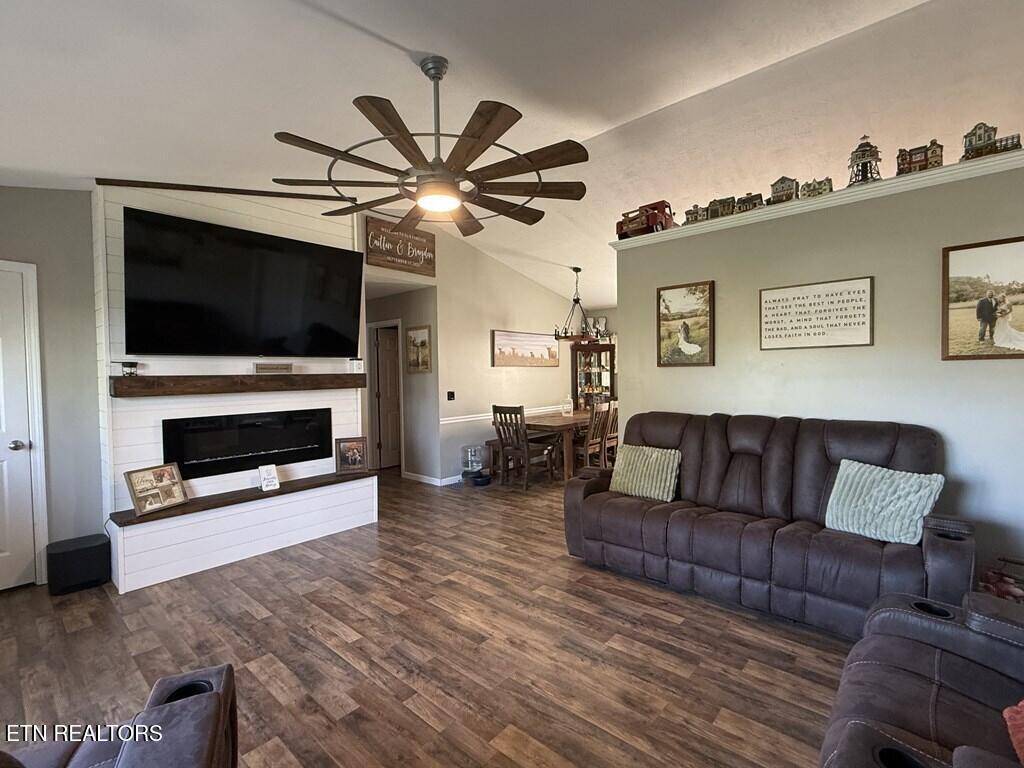 409 Green Valley Drive Livingston TN 38570