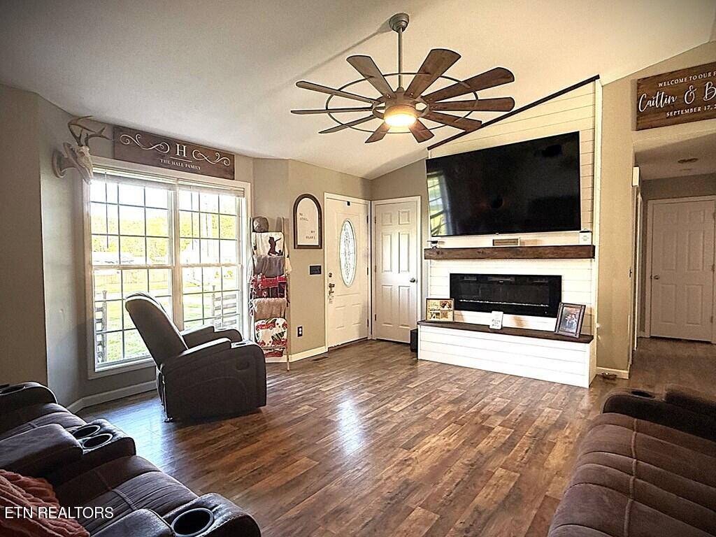 409 Green Valley Drive Livingston TN 38570