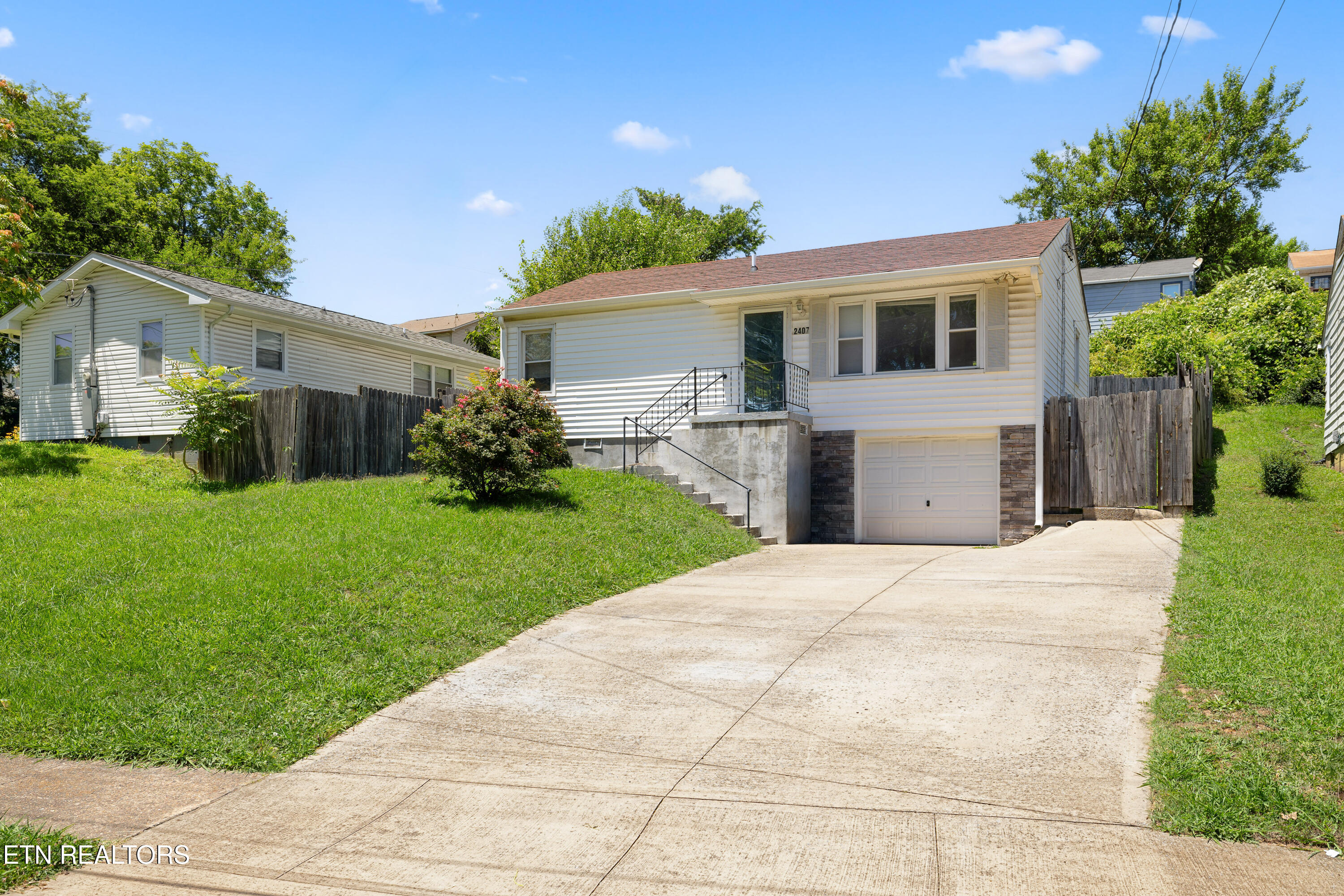 2407 Cecil Avenue Knoxville TN 37917