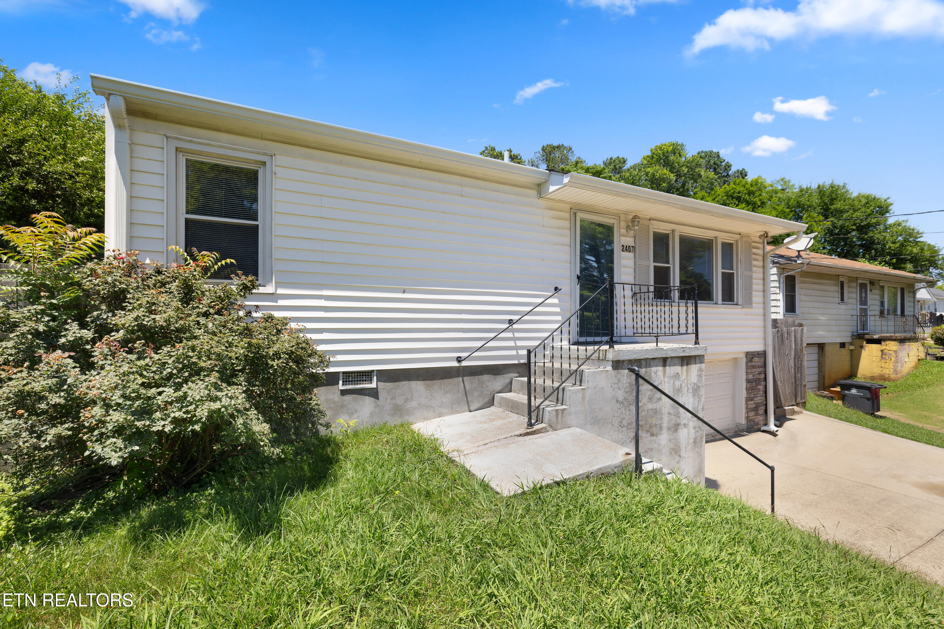 2407 Cecil Avenue Knoxville TN 37917