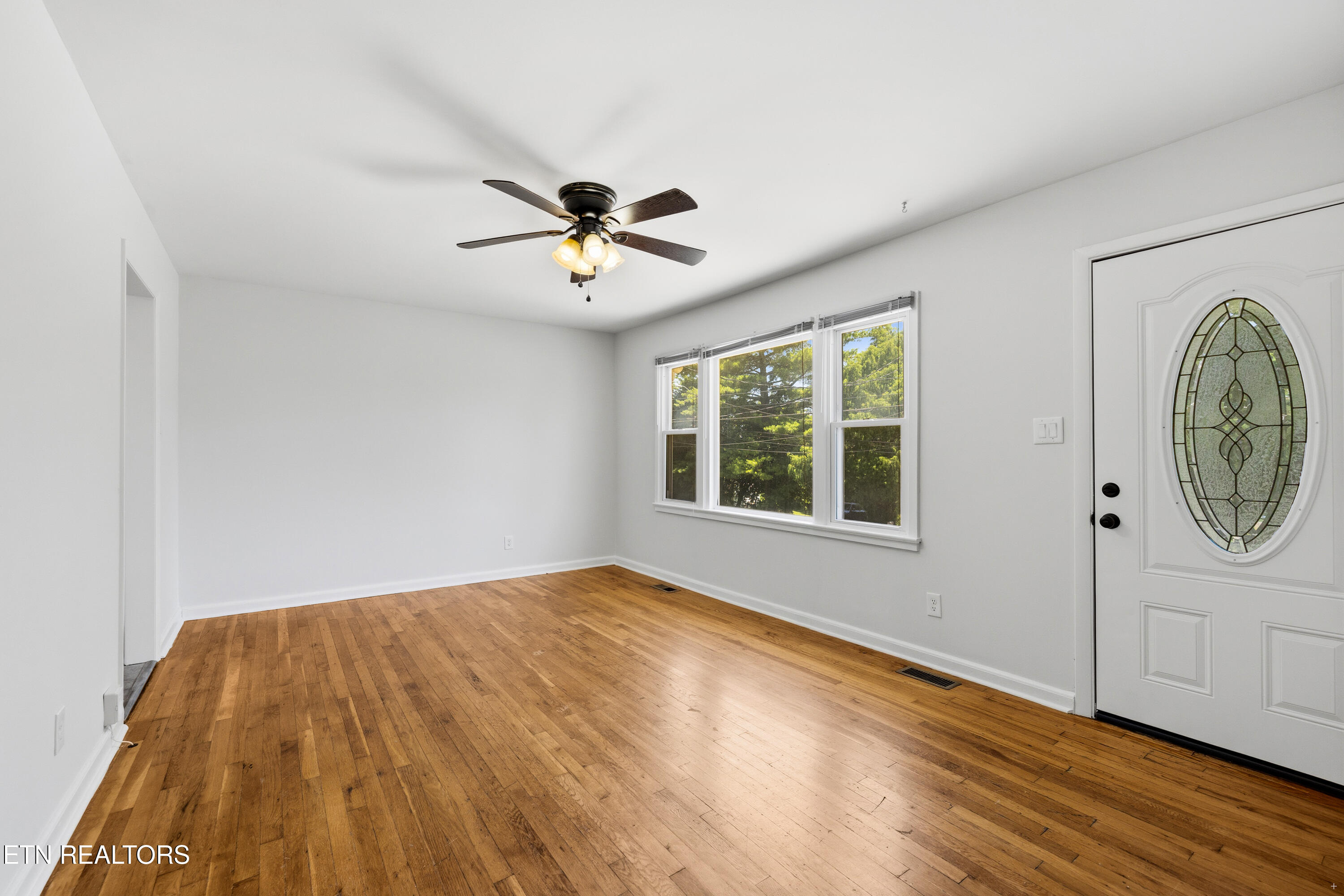 2407 Cecil Avenue Knoxville TN 37917