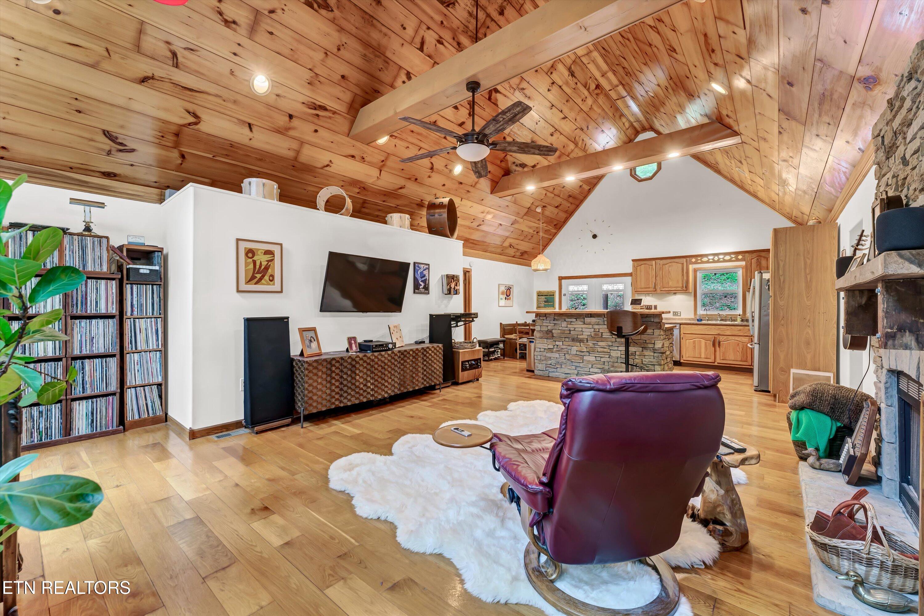3101 W Wolf Valley Road Clinton TN 37716