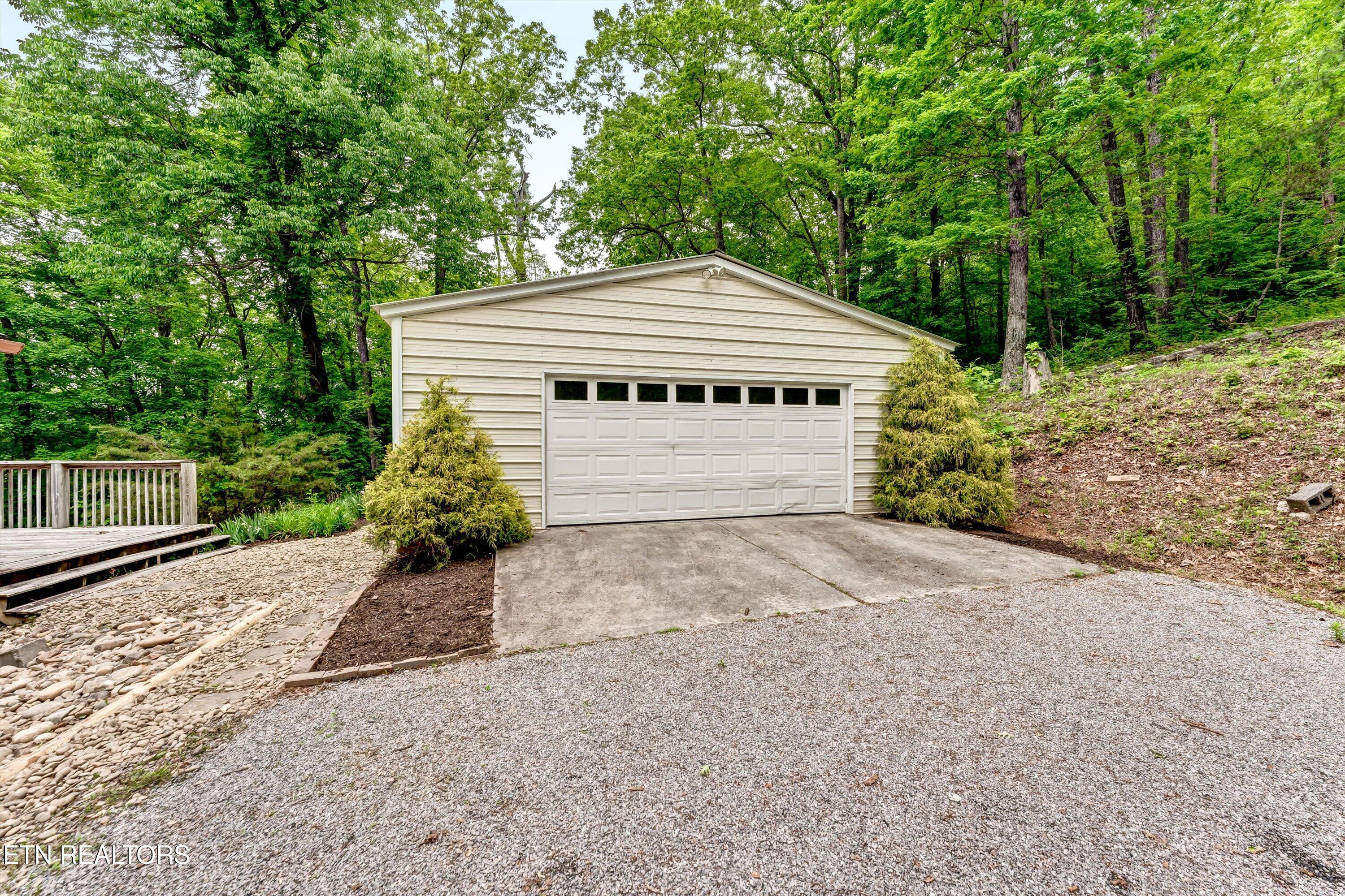 3101 W Wolf Valley Road Clinton TN 37716