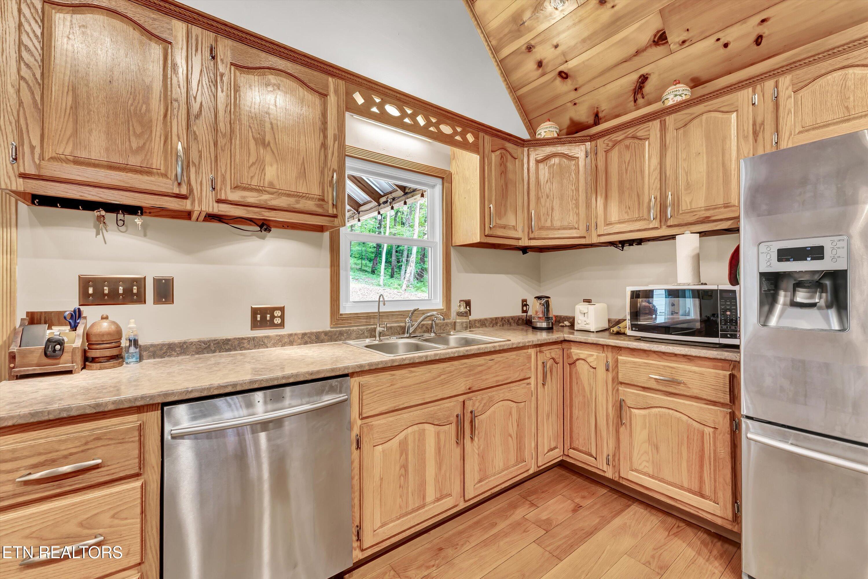 3101 W Wolf Valley Road Clinton TN 37716