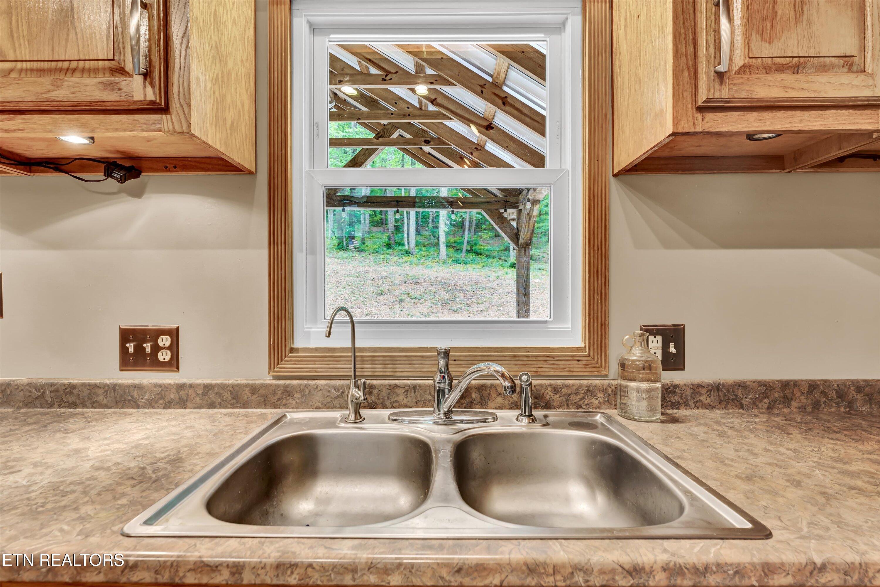 3101 W Wolf Valley Road Clinton TN 37716