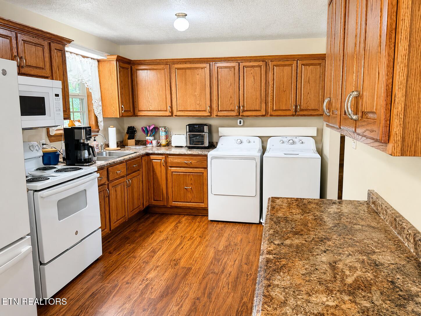 7914 Brimstone Road Robbins TN 37852