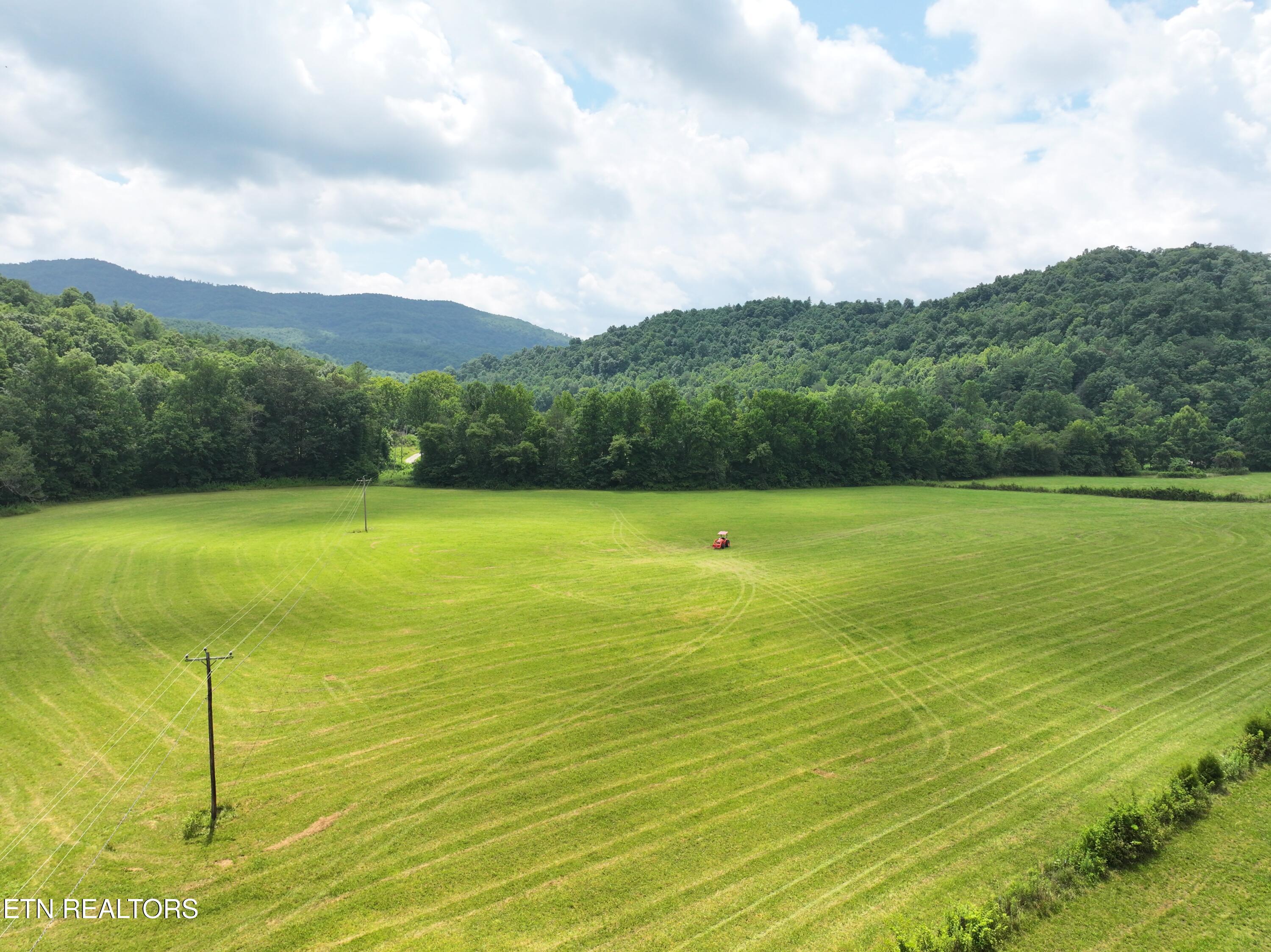 7914 Brimstone Road Robbins TN 37852
