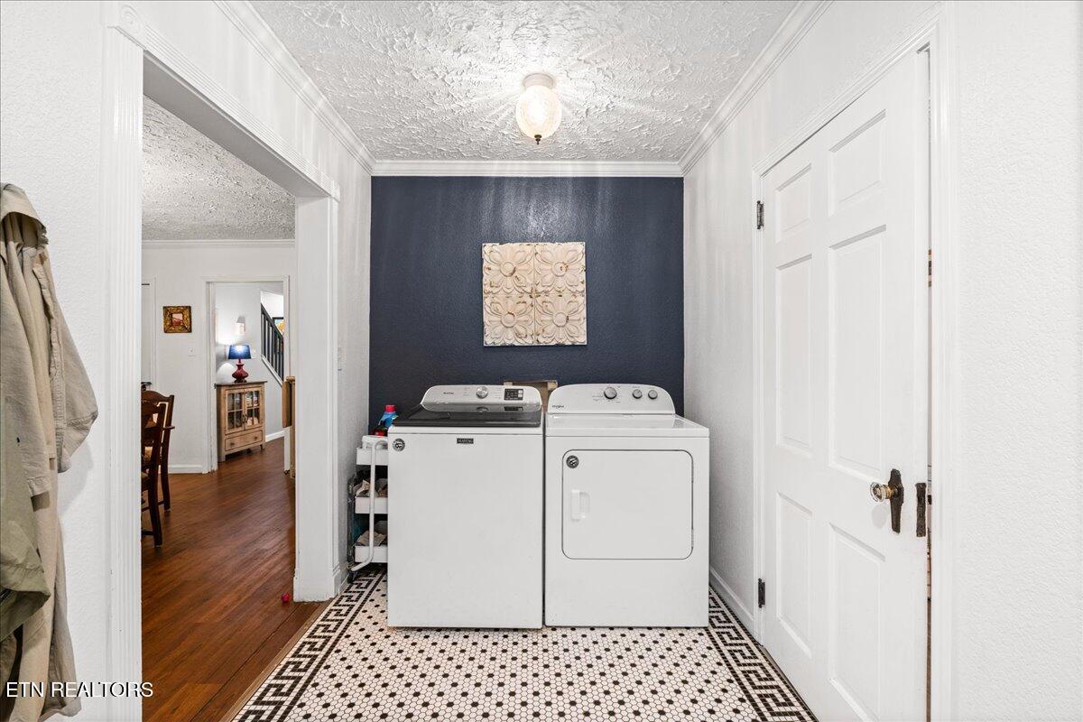 703 Midlake Drive Knoxville TN 37918