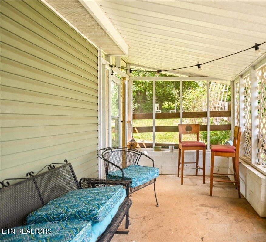 703 Midlake Drive Knoxville TN 37918