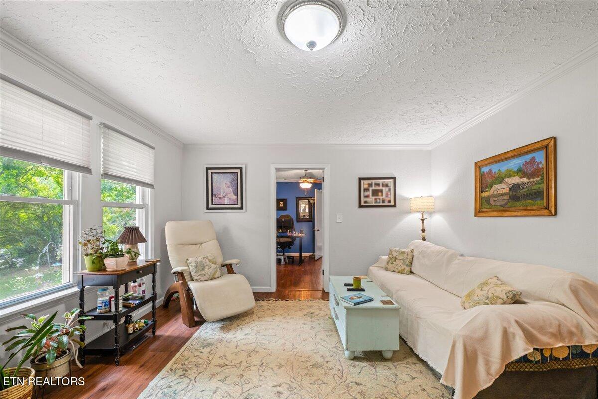 703 Midlake Drive Knoxville TN 37918