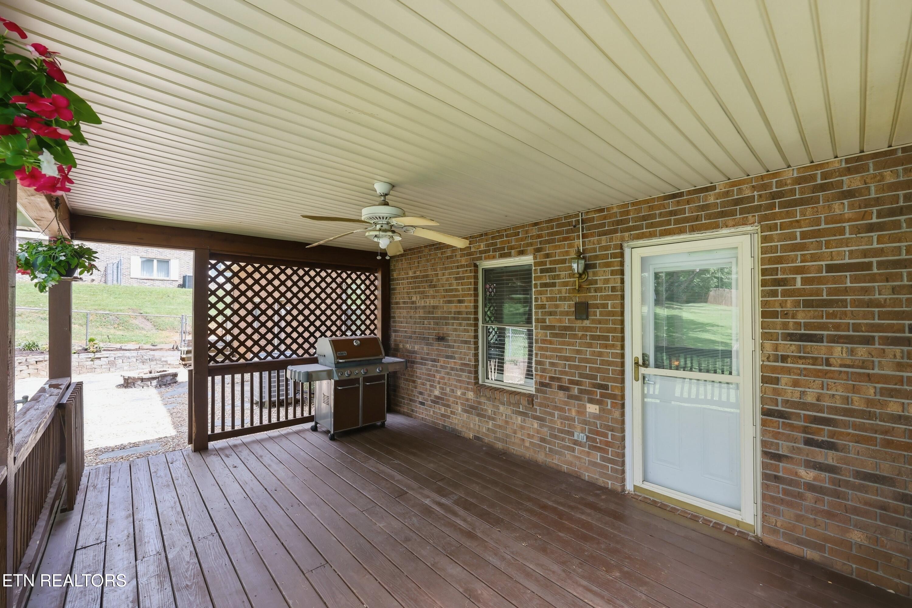 12516 Pony Express Drive Knoxville TN 37934