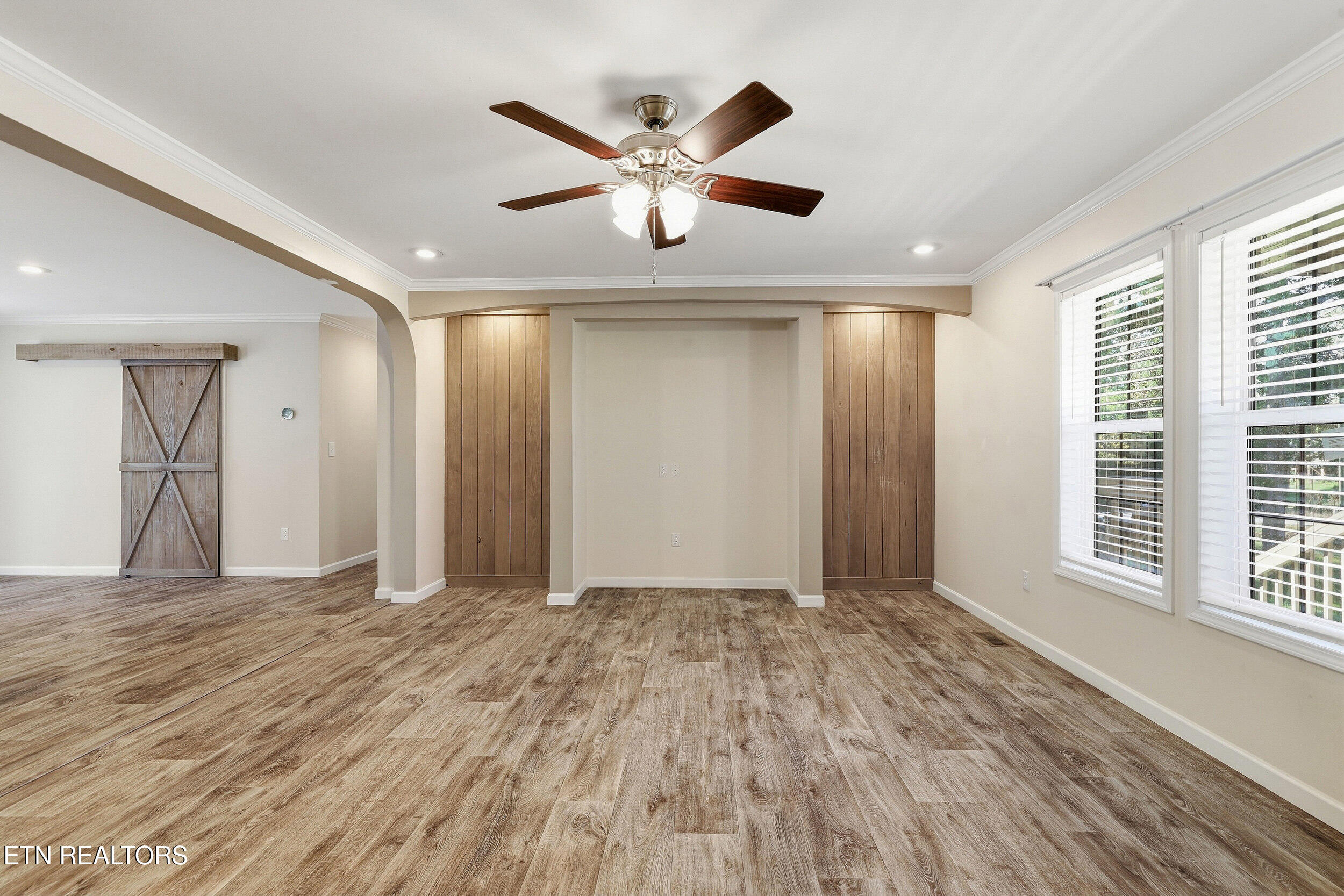 938 Mountain View Street Pigeon Forge TN 37863