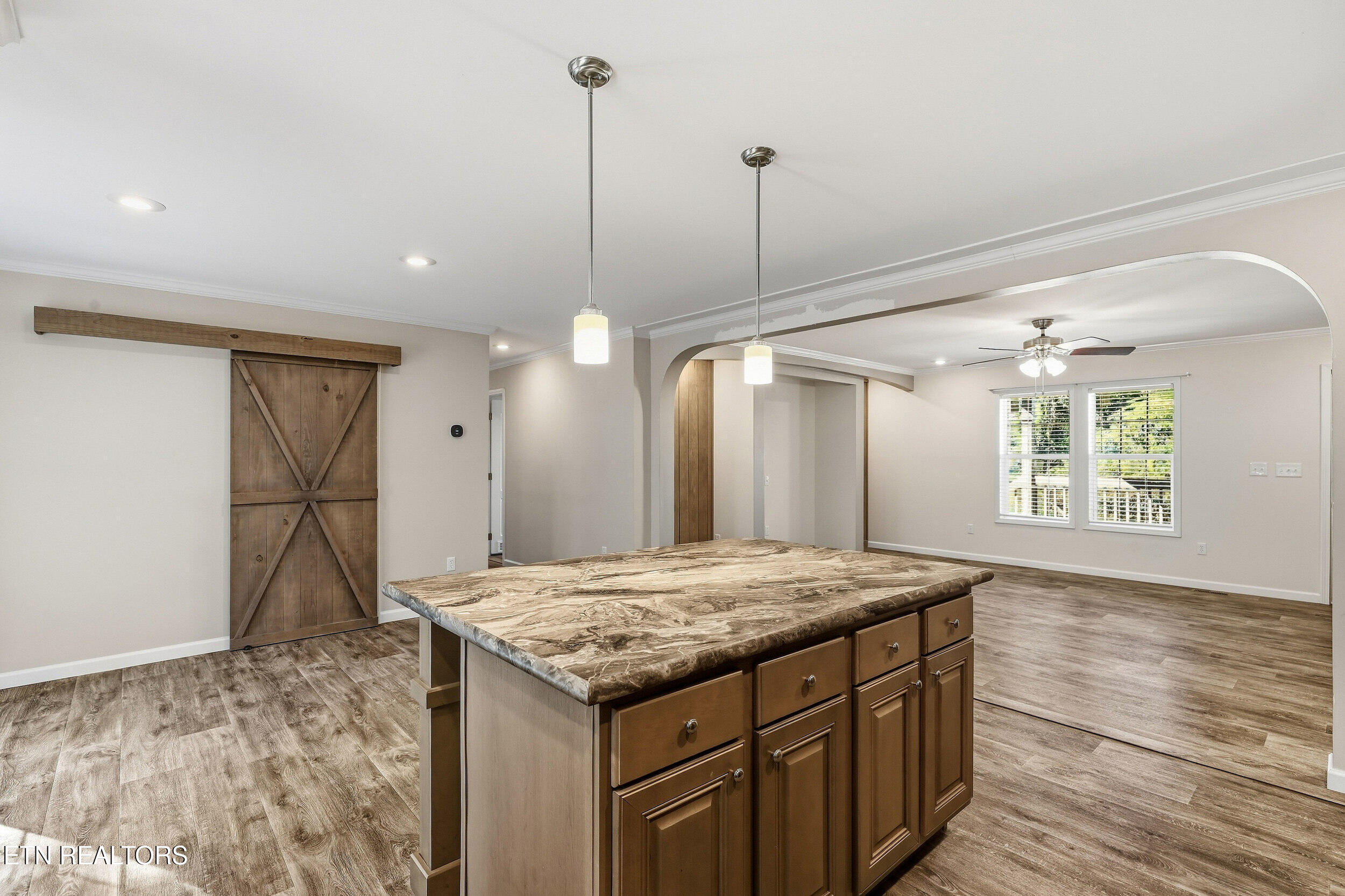 938 Mountain View Street Pigeon Forge TN 37863