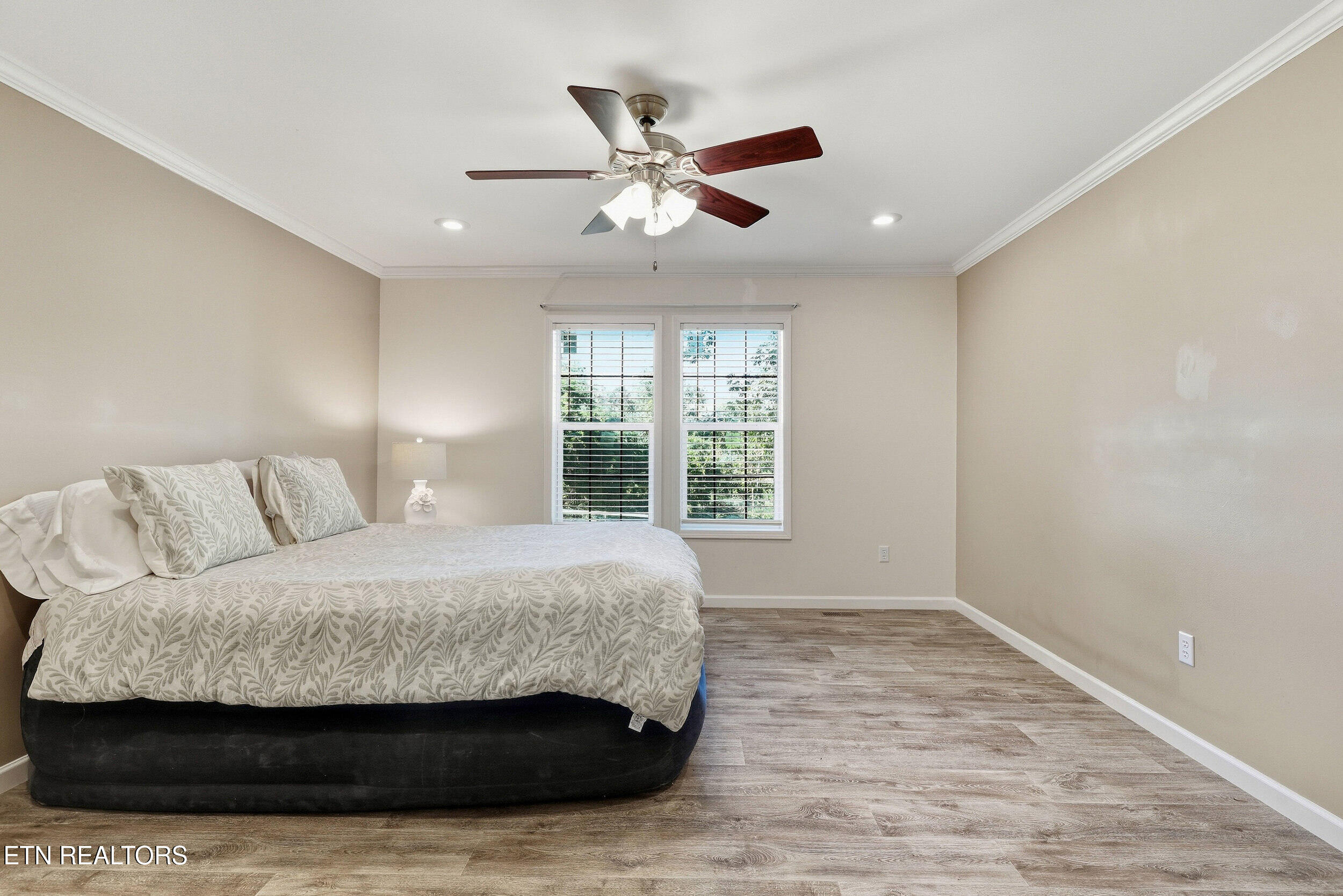 938 Mountain View Street Pigeon Forge TN 37863